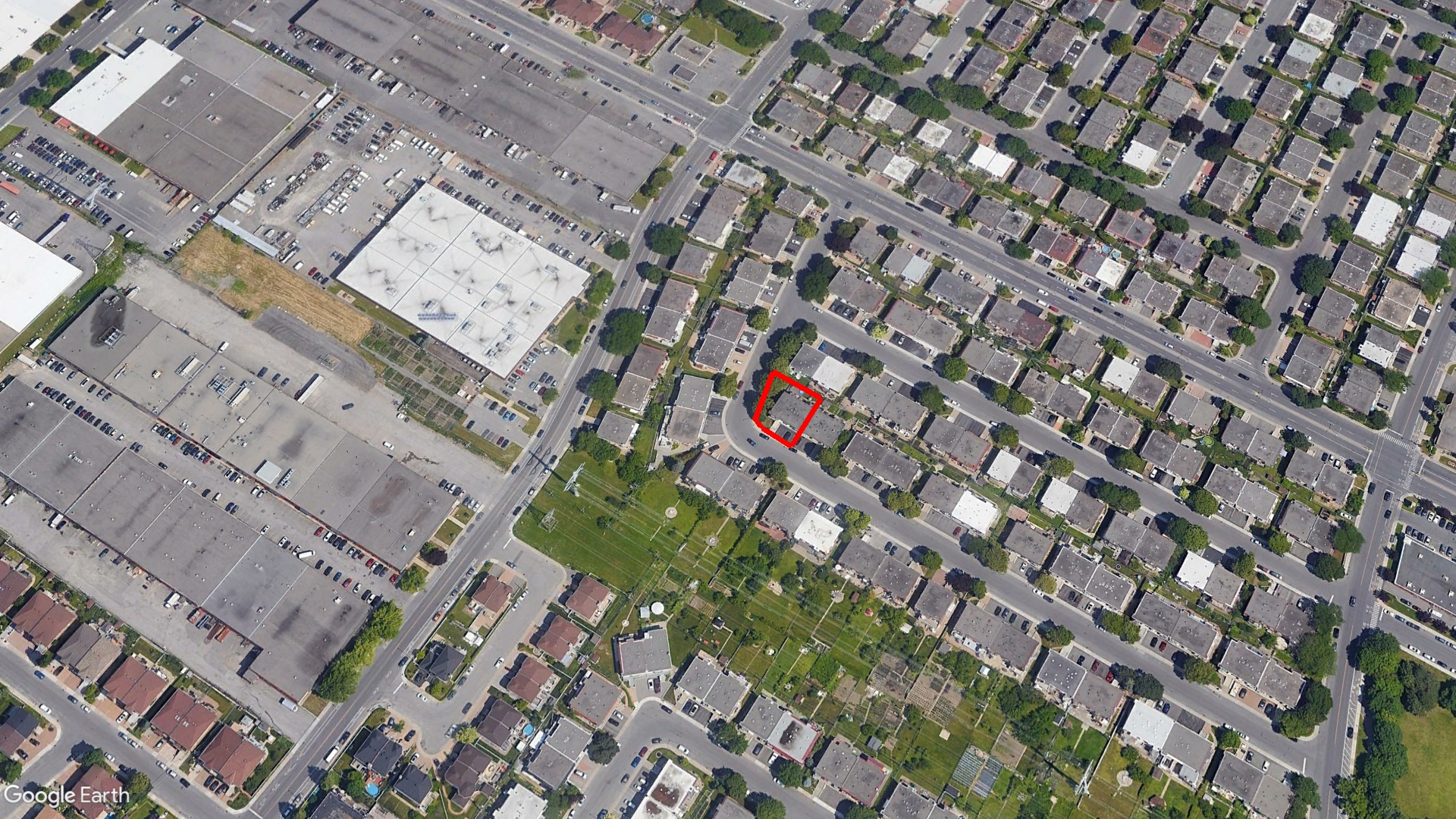 Tax Sale Montreal, Quebec - 020950-56