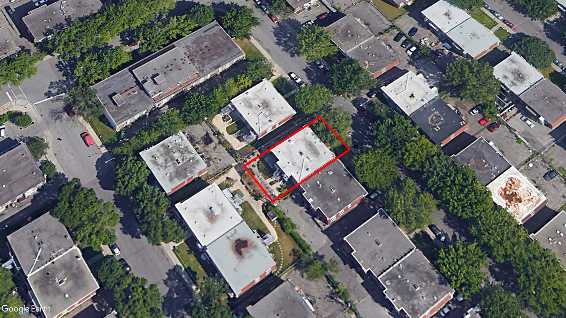 Tax Sale Montreal, Quebec - 020809-86