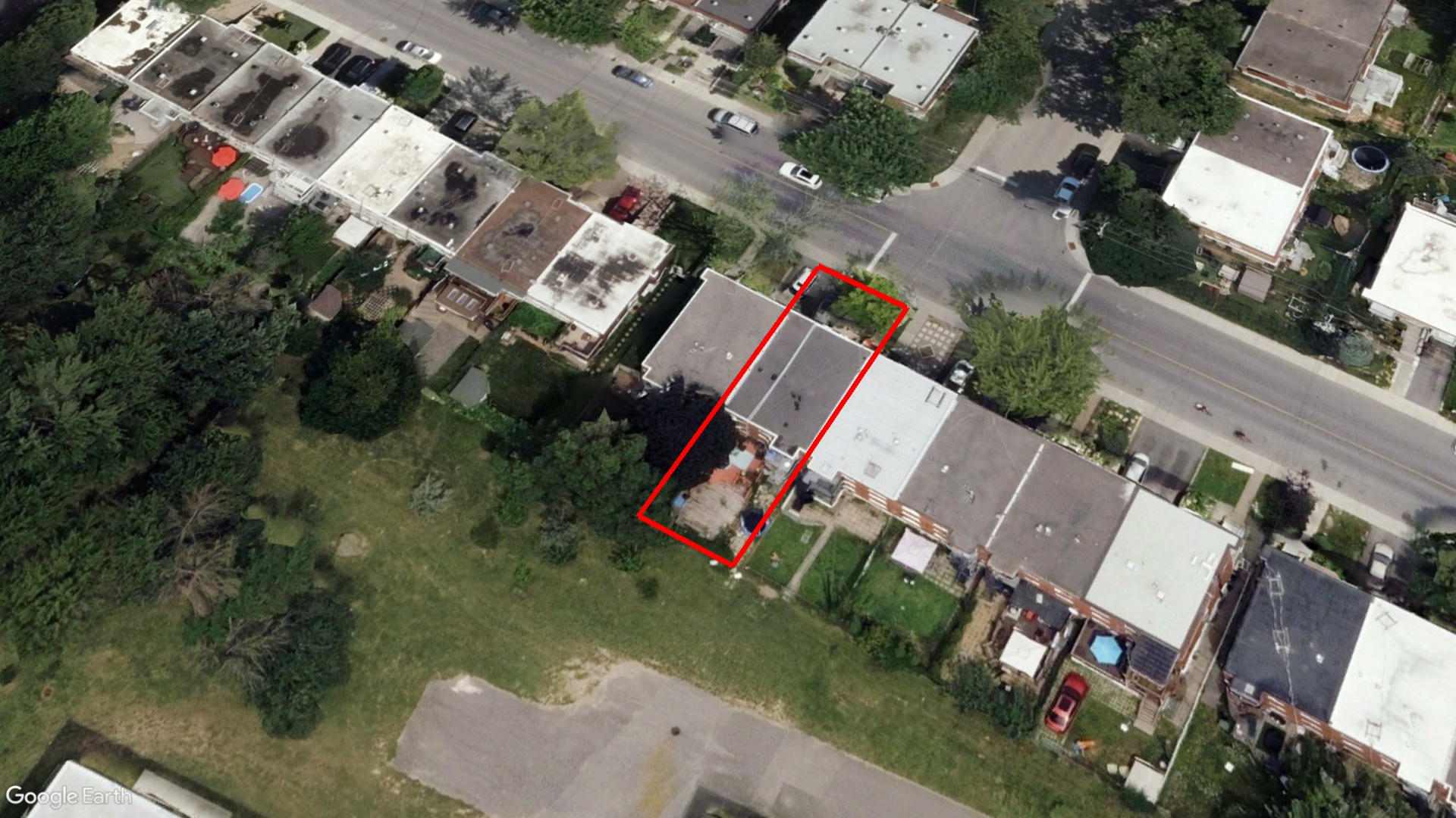 Tax Sale Montreal, Quebec - 020326-86 