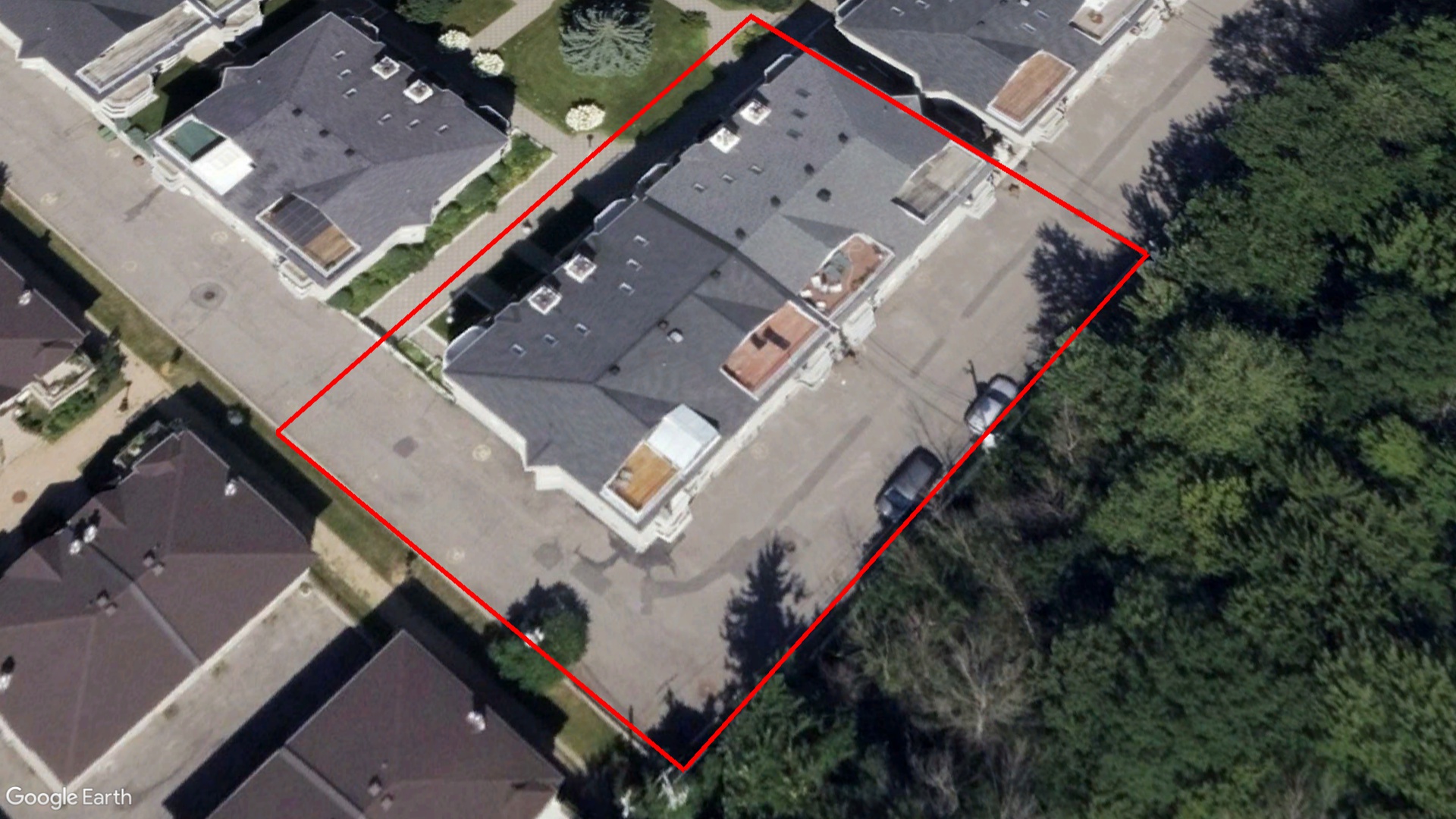 Tax Sale Montreal, Quebec - 041540-28