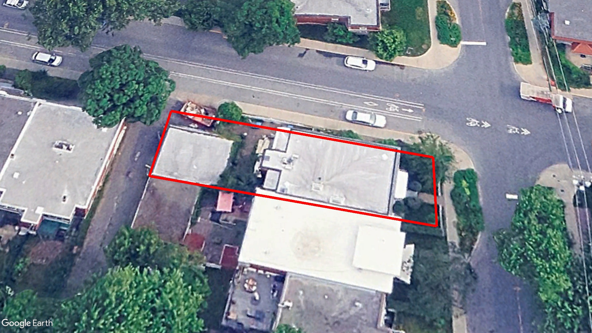 Tax Sale Montreal, Quebec - 010521-64