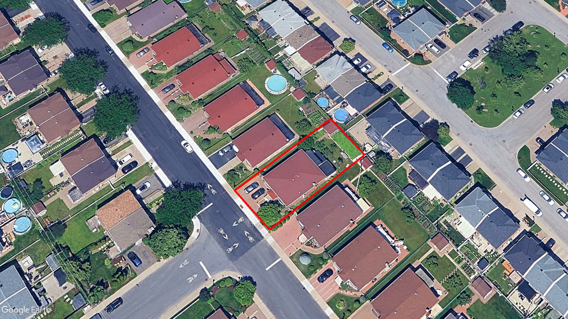 Tax Sale Montreal, Quebec - 863717-18