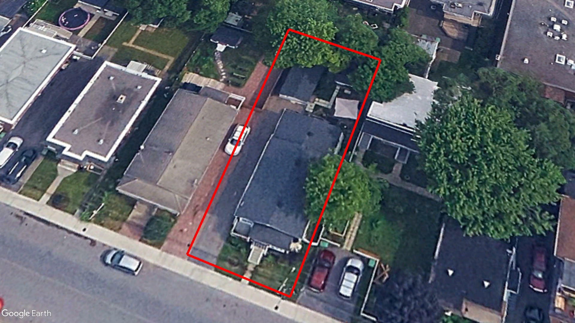 Tax Sale Montreal, Quebec - 040276-21