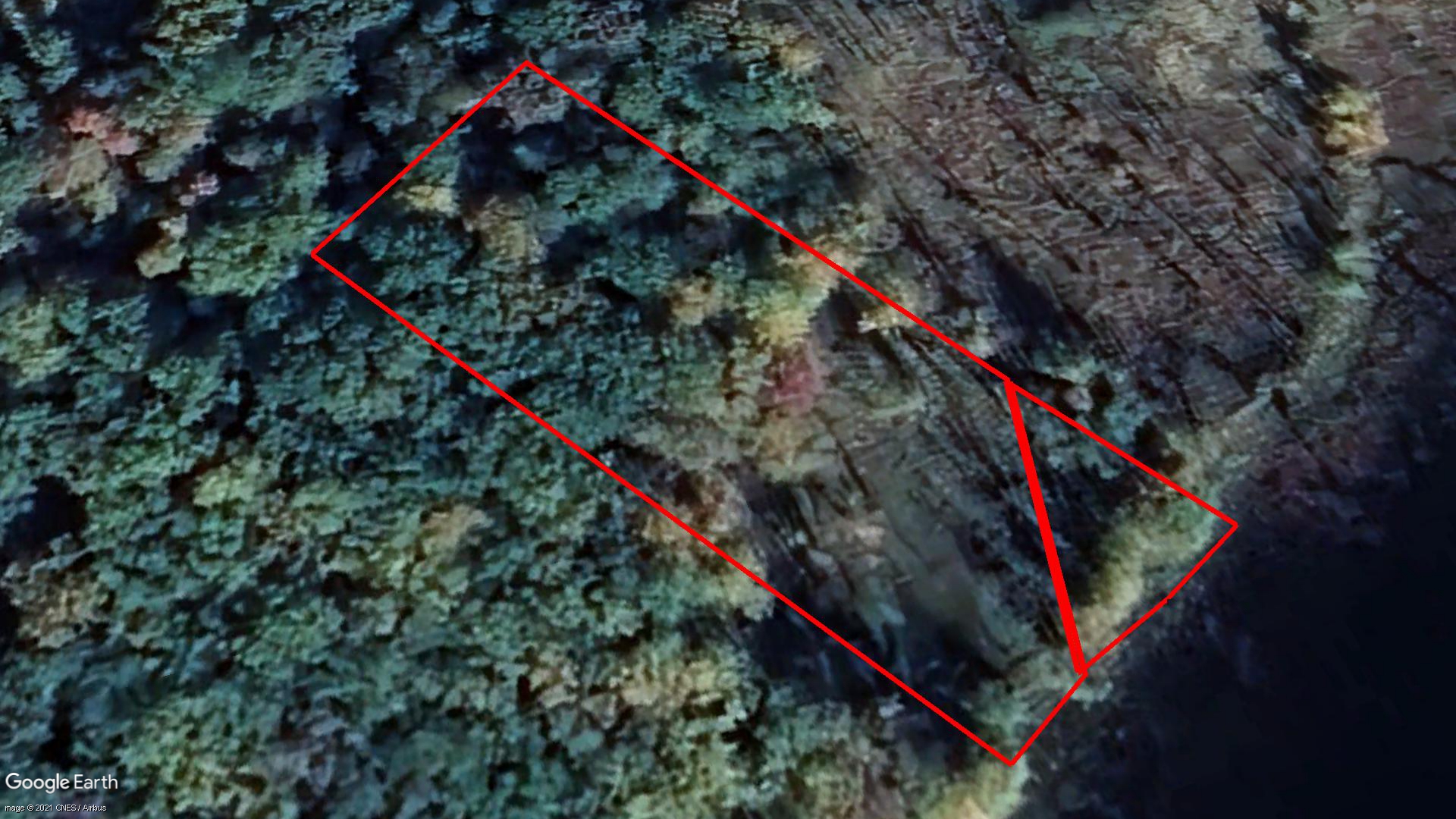 Tax Sale  Des-Collines-De-L'outaouais, Quebec - 2338-87-9660