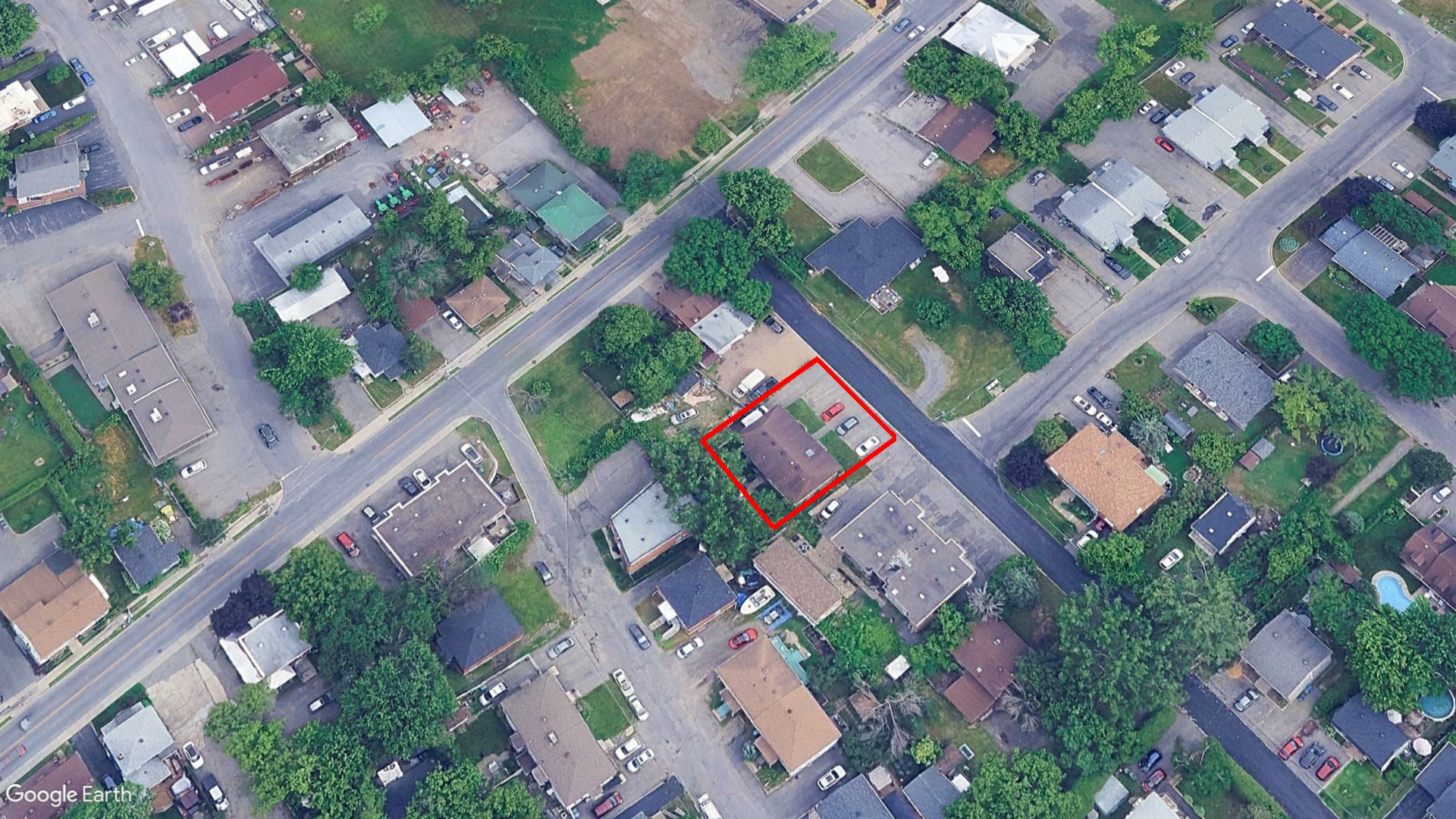 Tax Sale Montreal, Quebec - 040533-62