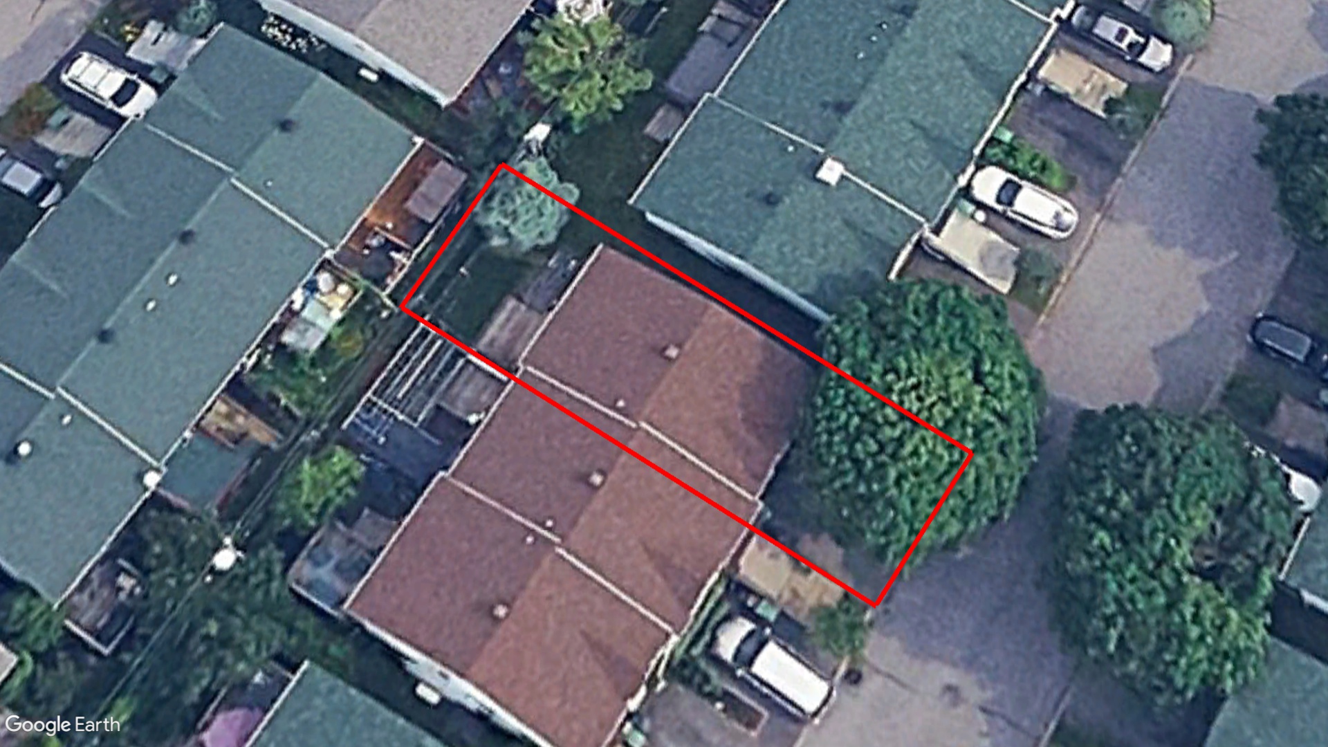 Tax Sale Montreal, Quebec - 050613-66