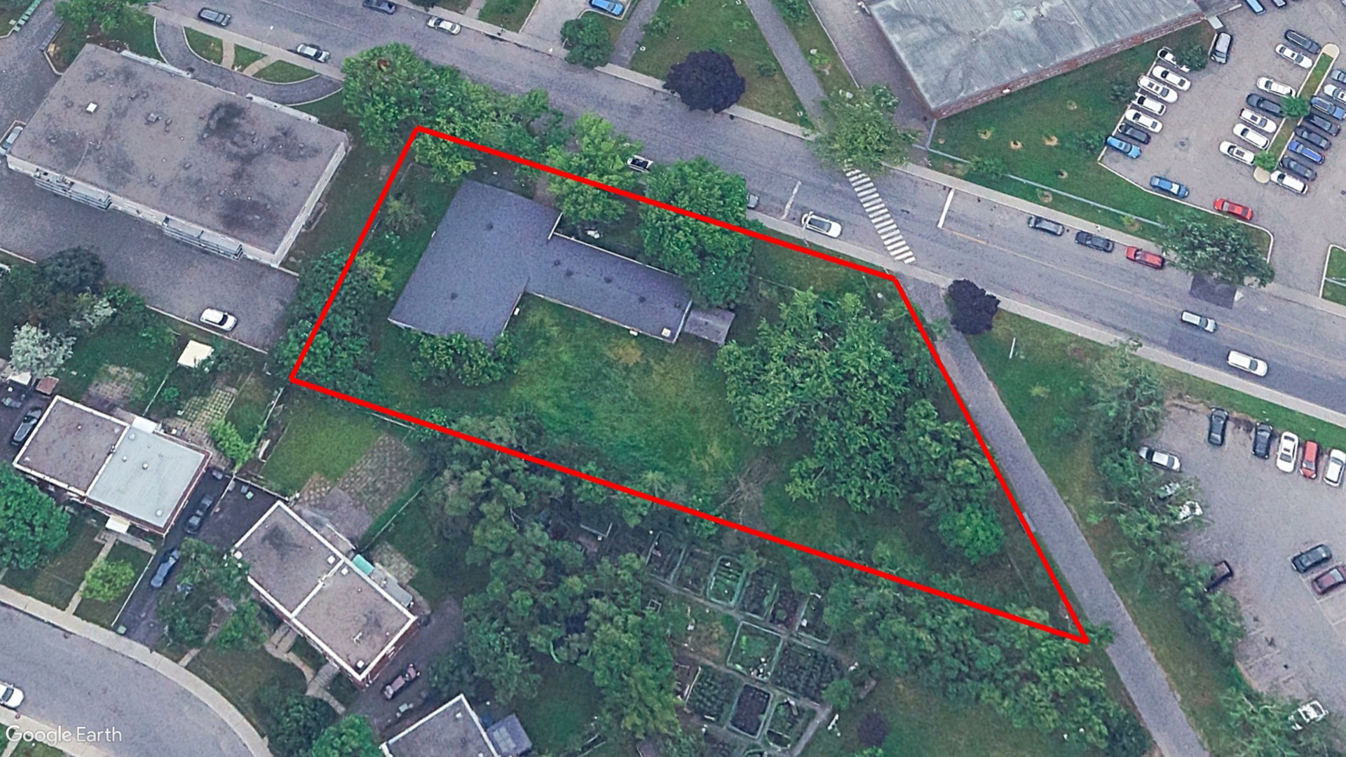 Tax Sale Montreal, Quebec - 040359-90