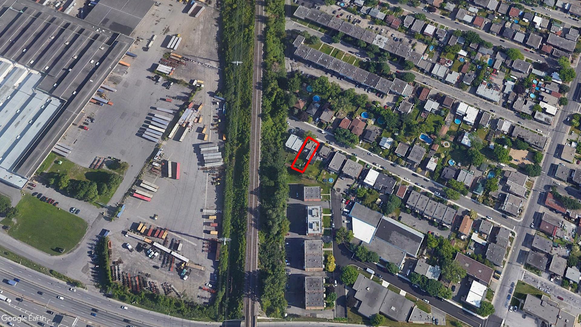 Tax Sale Montreal, Quebec - 050617-19