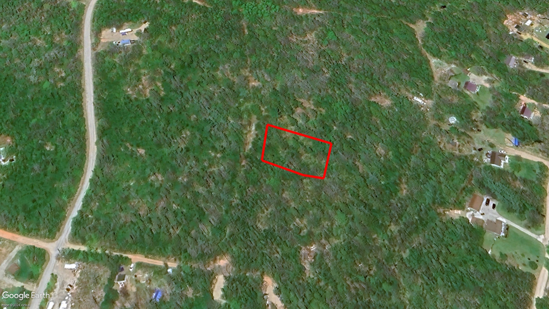 Tax Sale Chester, Nova Scotia - 03165329