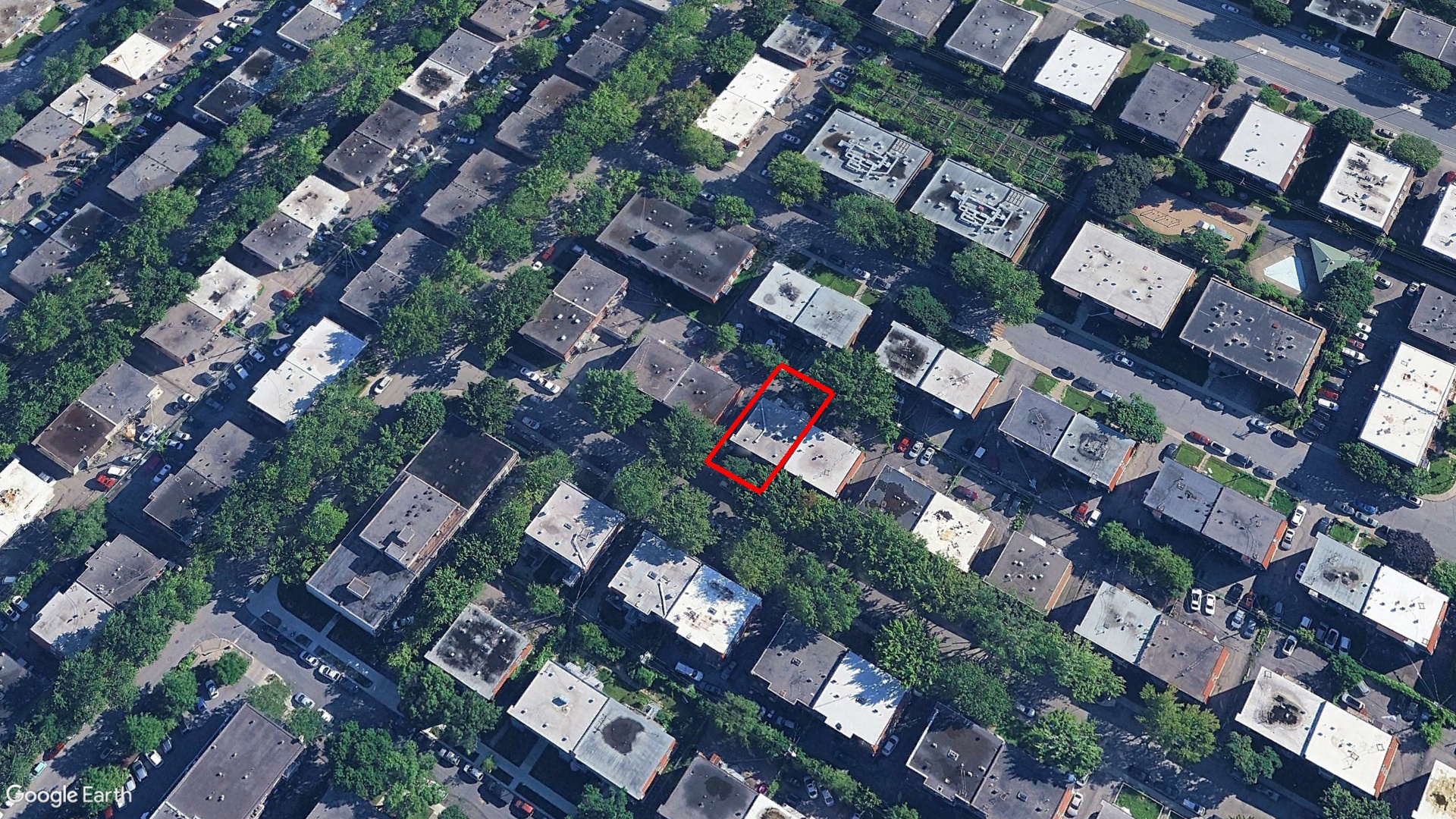 Tax Sale Montreal, Quebec - 020809-89