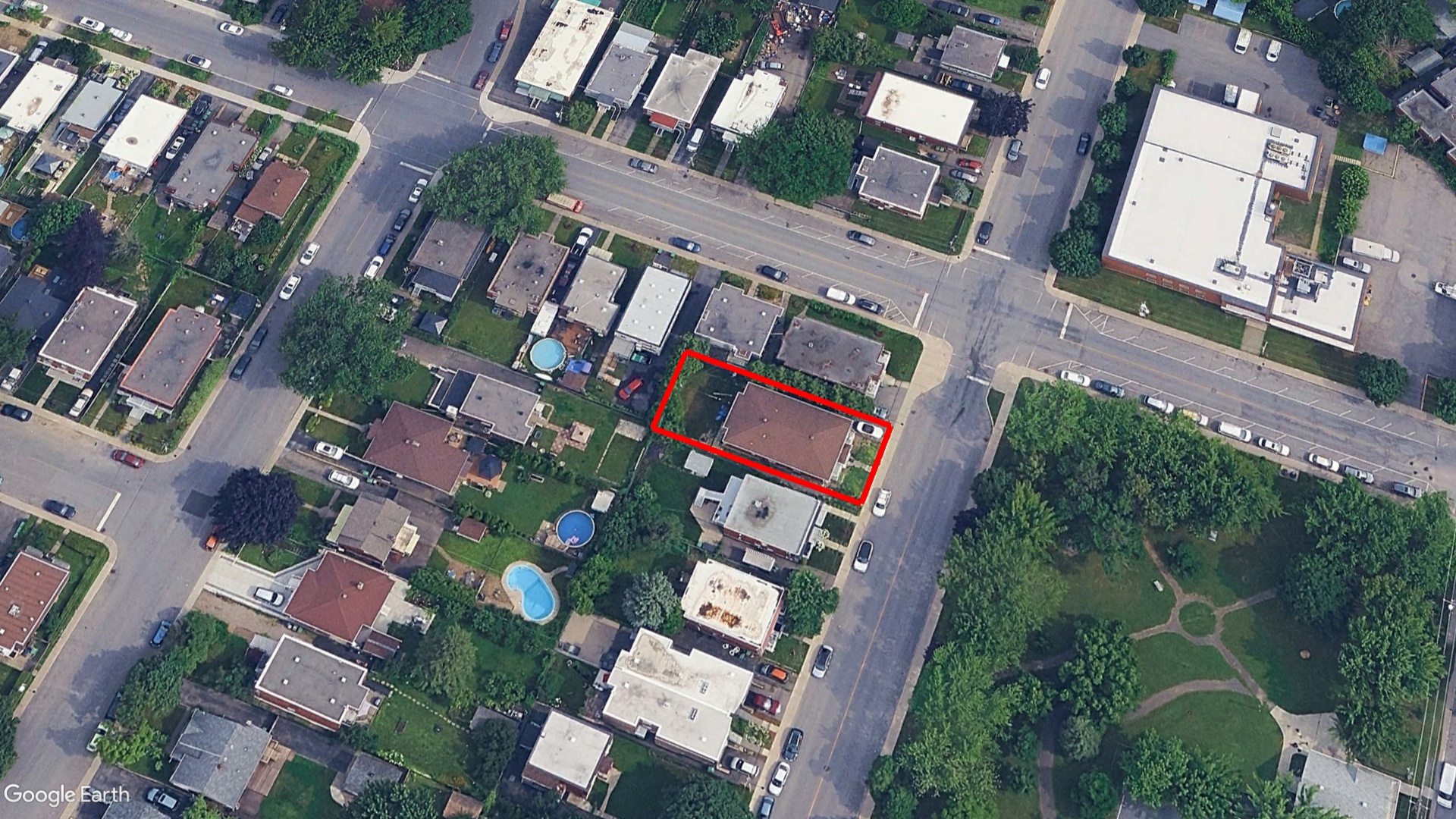 Tax Sale Montreal, Quebec - 040268-42