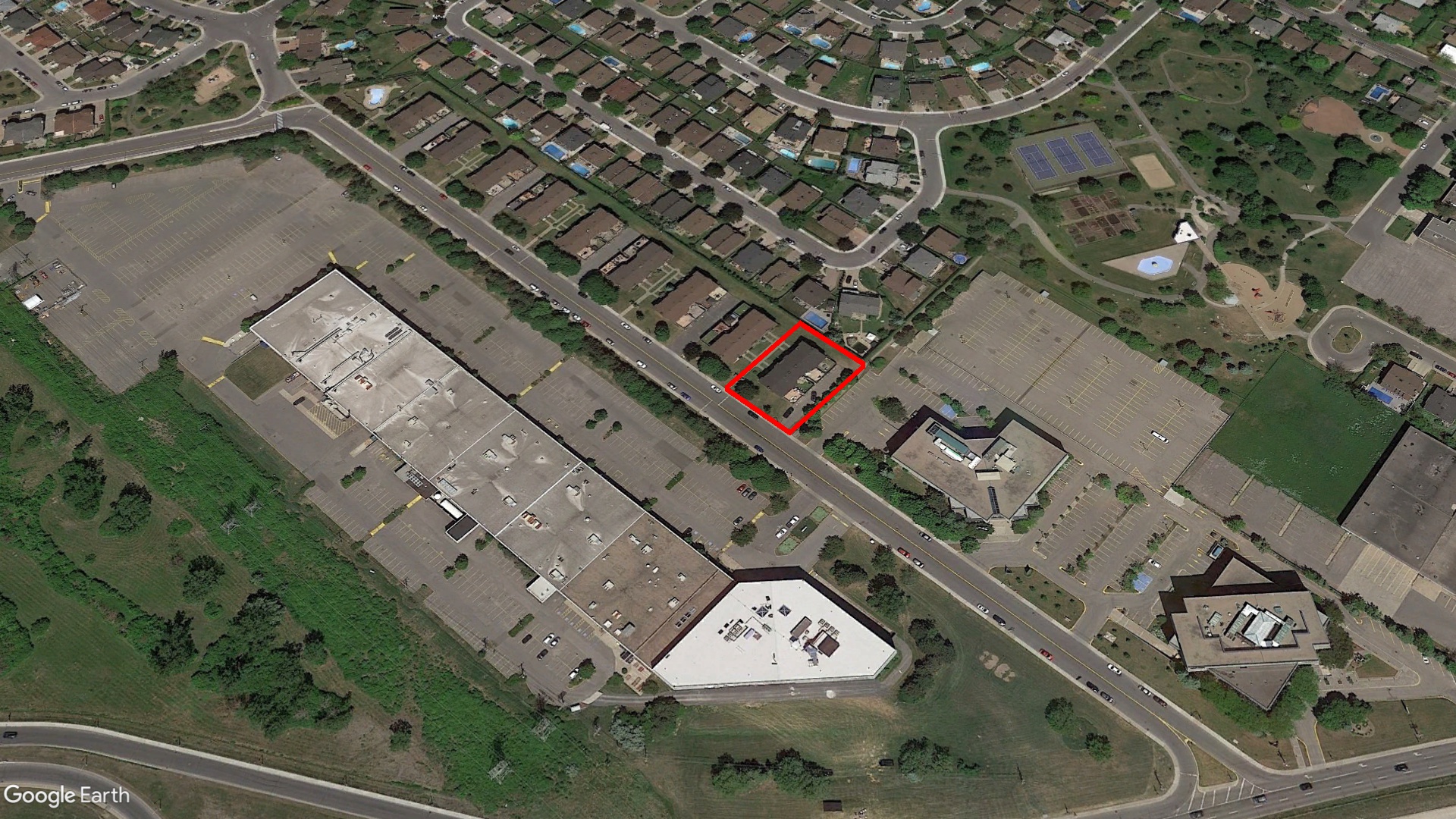 Tax Sale Montreal, Quebec - 041231-85