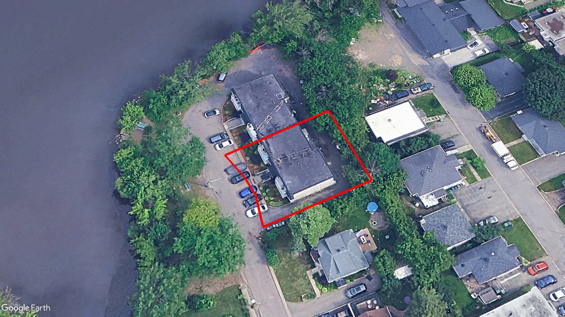 Tax Sale Montreal, Quebec - 051330-60