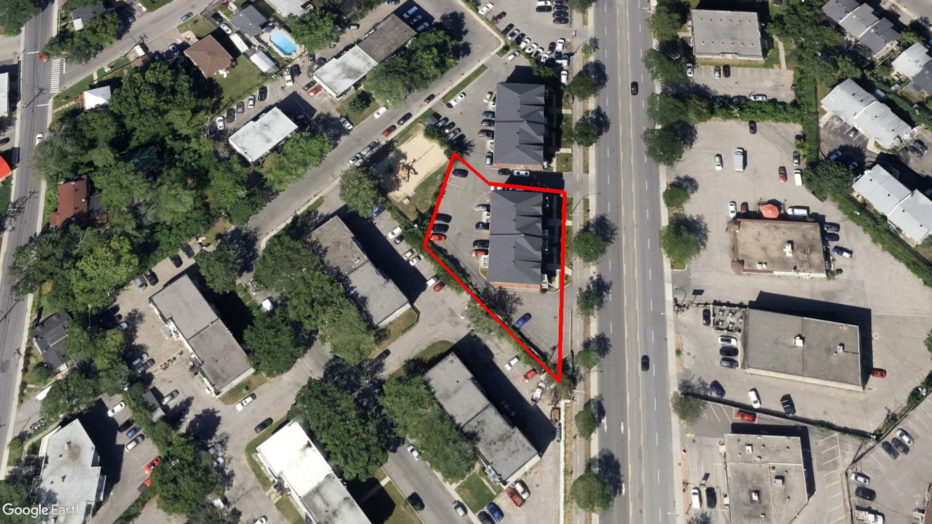 Tax Sale Montreal, Quebec - 052217-49