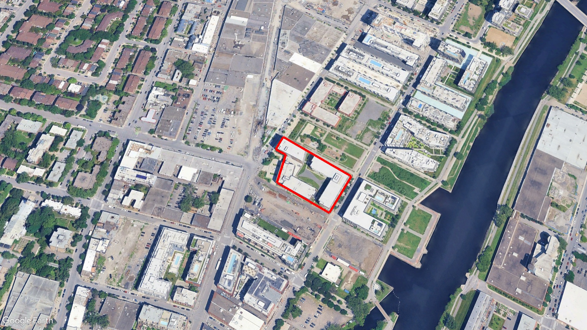 Tax Sale Montreal, Quebec - 120128-29