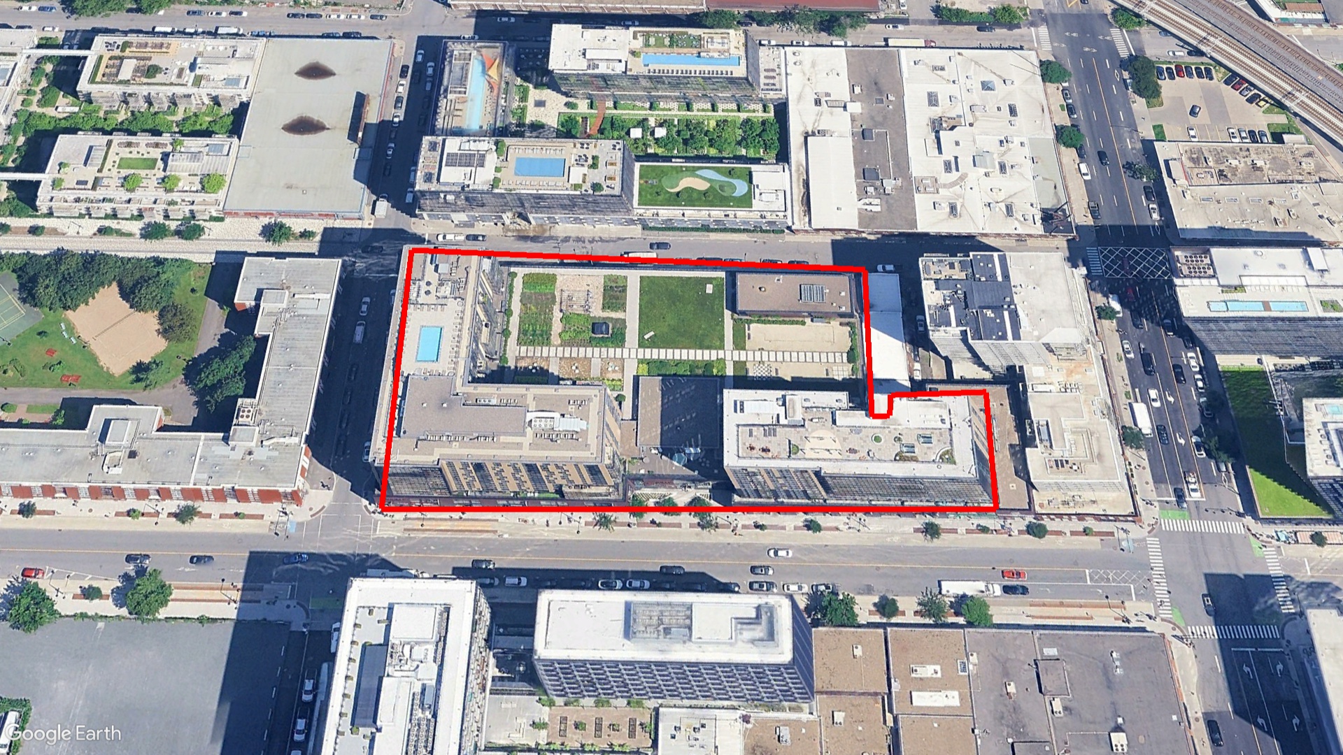 Tax Sale Montreal, Quebec - 120101-56