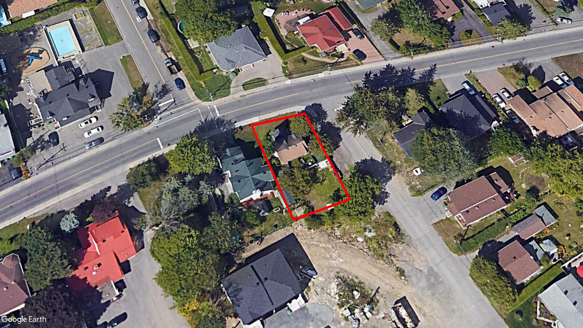 Tax Sale Montreal, Quebec - 040047-43