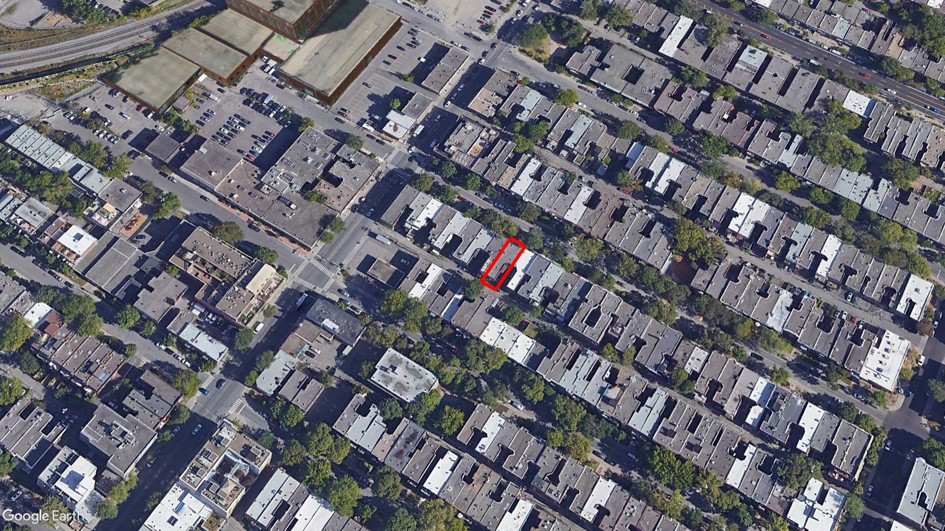 Tax Sale Montreal, Quebec - 031172-68