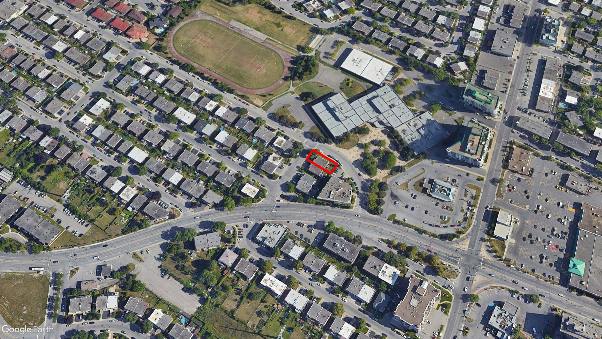 Tax Sale Montreal, Quebec - 020832-58