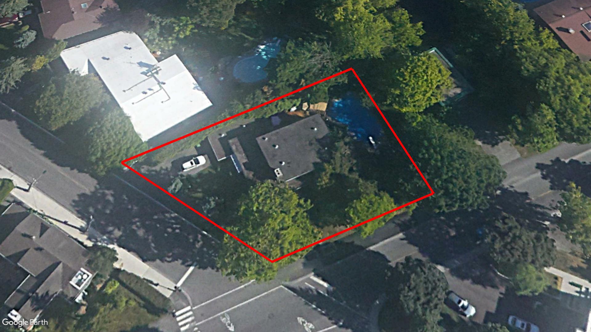 Tax Sale Montreal, Quebec - 725924-00