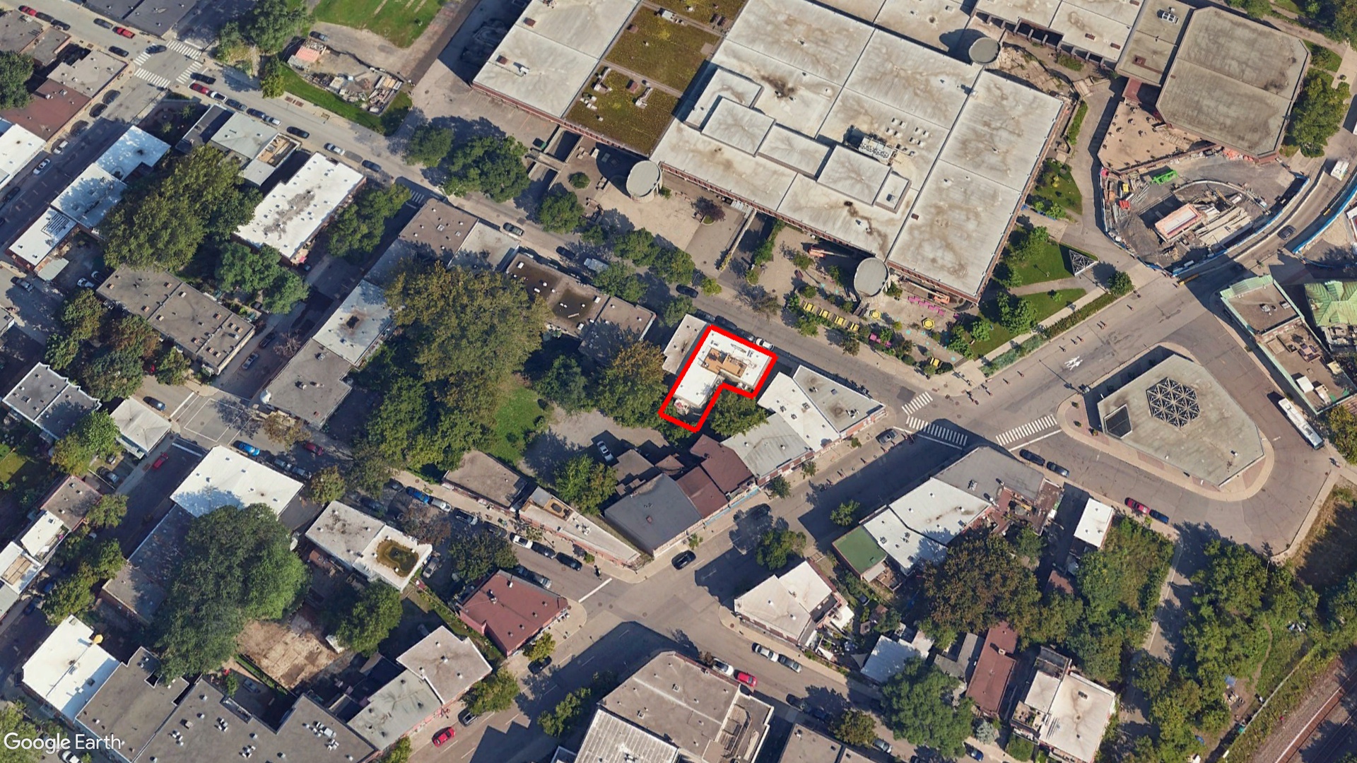 Tax Sale Montreal, Quebec - 420327-09