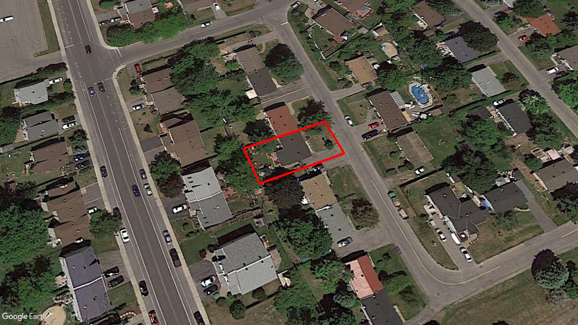 Tax Sale Montreal, Quebec - 040177-09