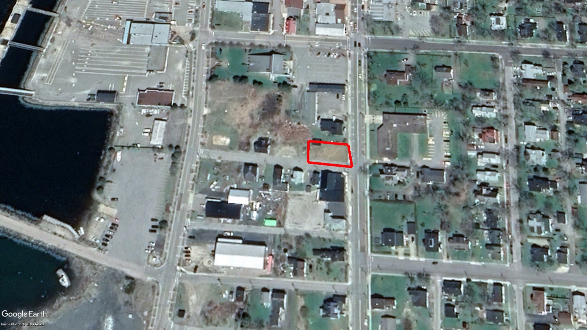 Tax Sale Yarmouth, Nova Scotia - 03503399