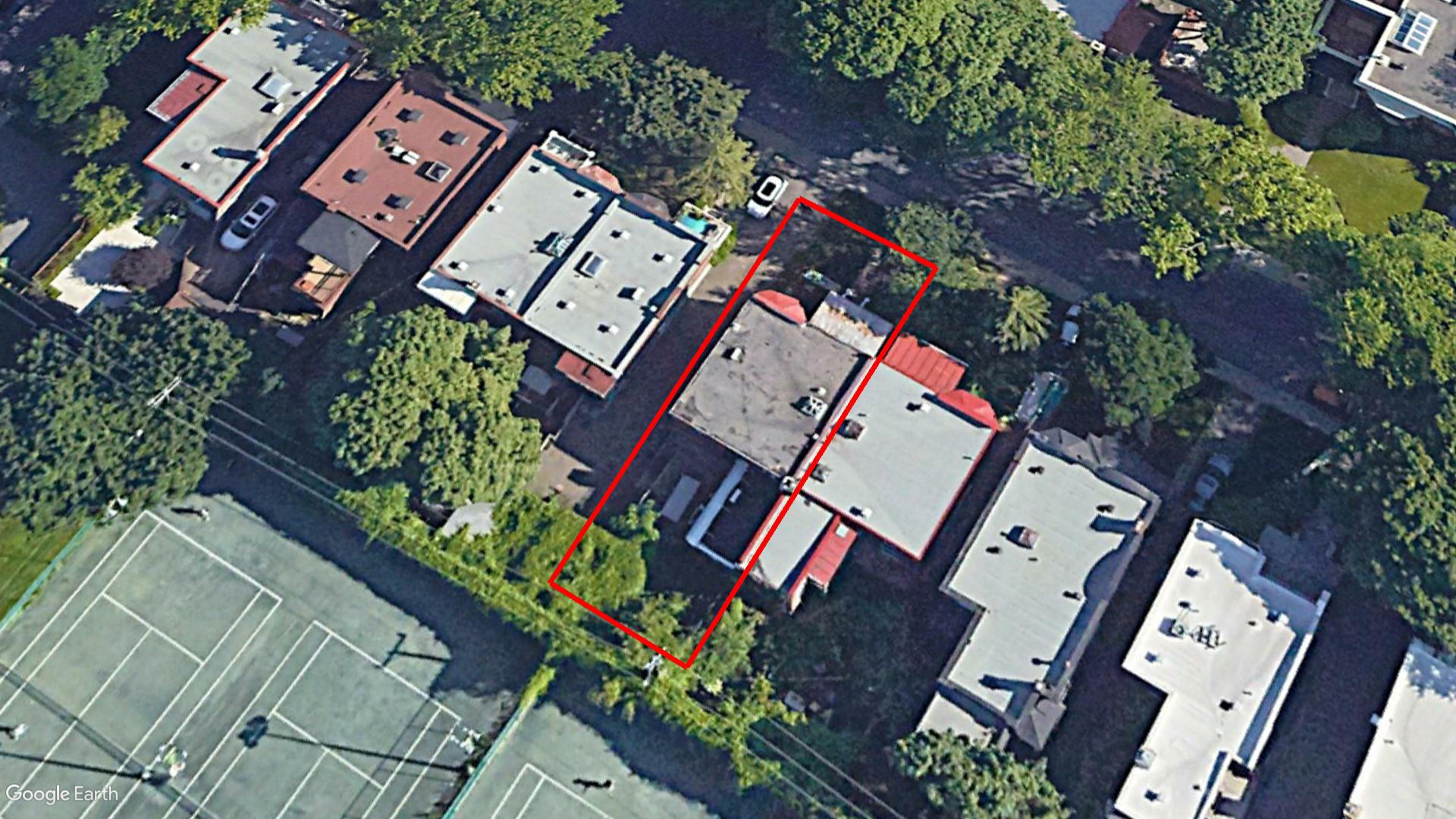 Tax Sale Montreal, Quebec - 030360-77