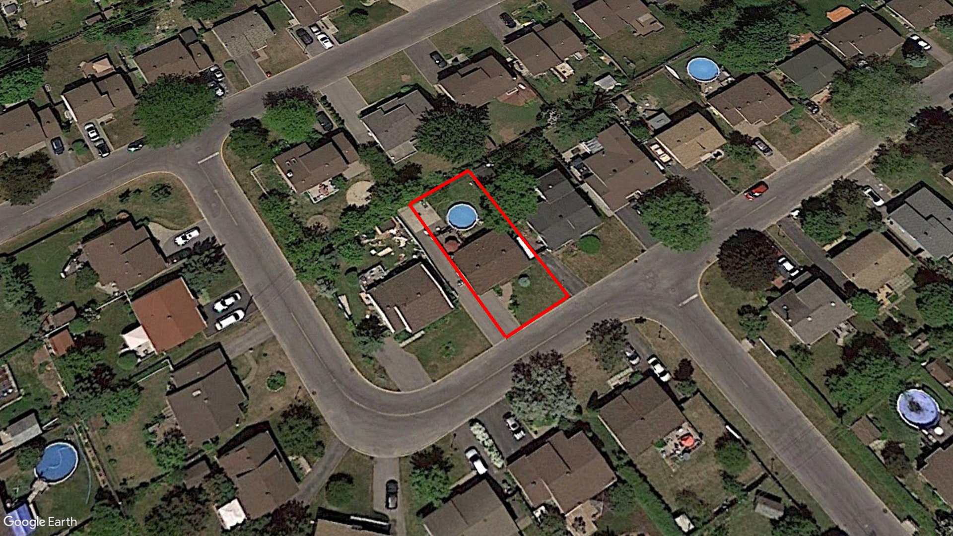 Tax Sale Montreal, Quebec - 040295-37