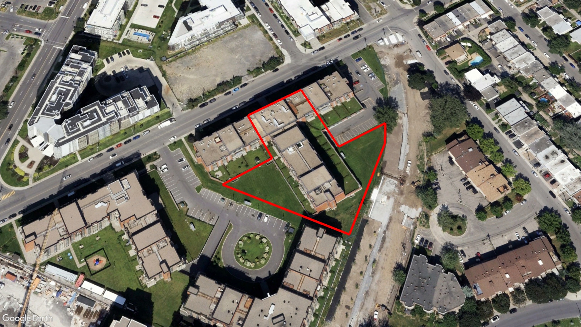 Tax Sale Montreal, Quebec - 052151-68