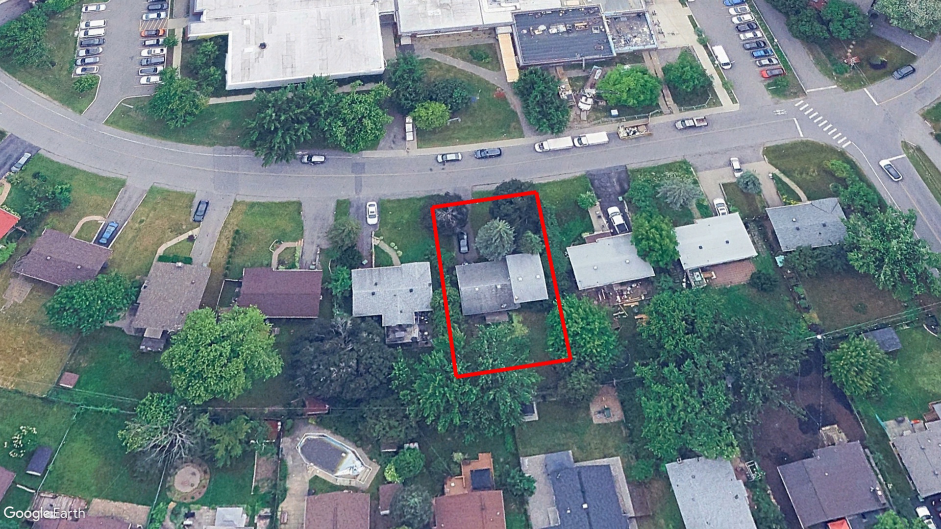 Tax Sale Montreal, Quebec - 040036-33