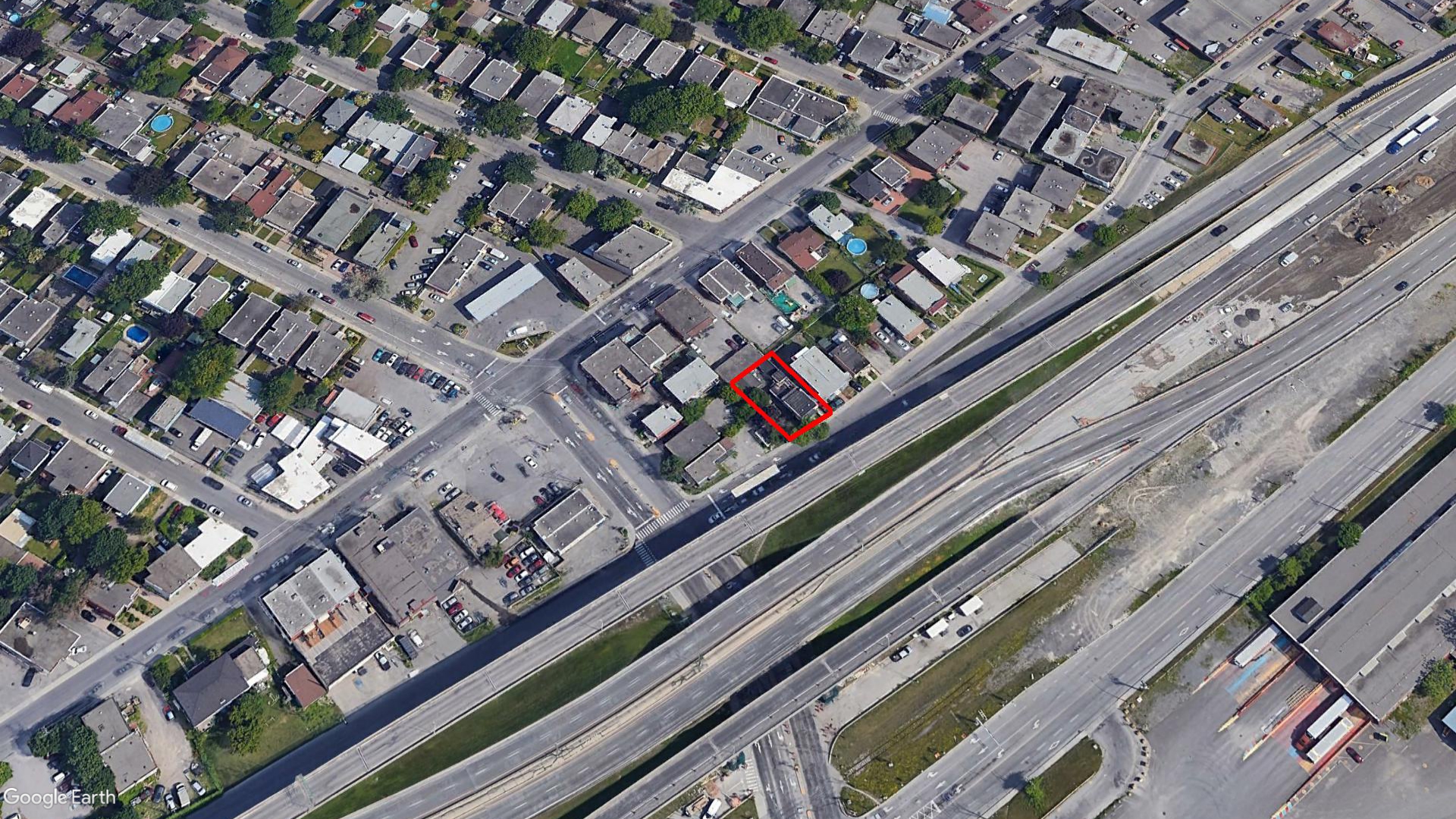 Tax Sale Montreal, Quebec - 050543-34