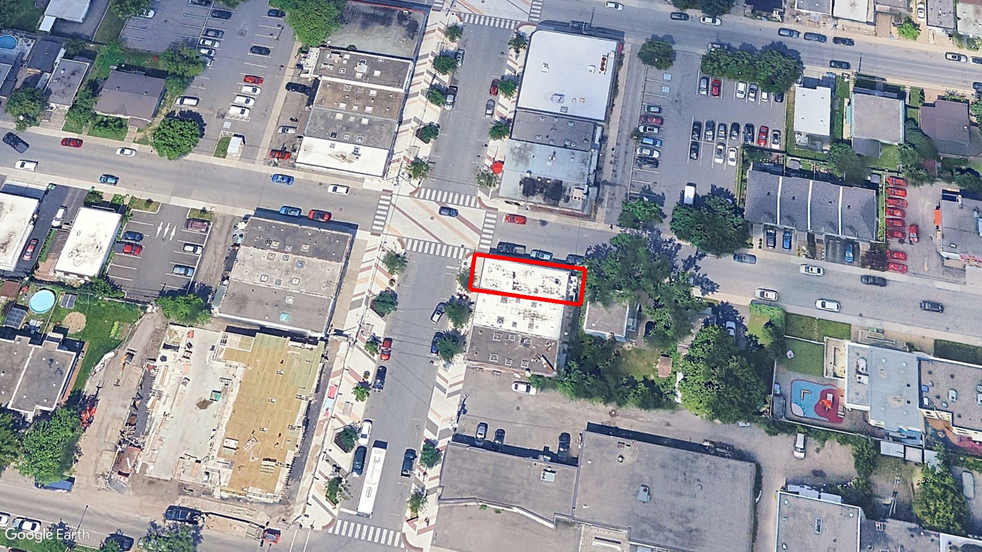 Tax Sale Montreal, Quebec - 020300-60