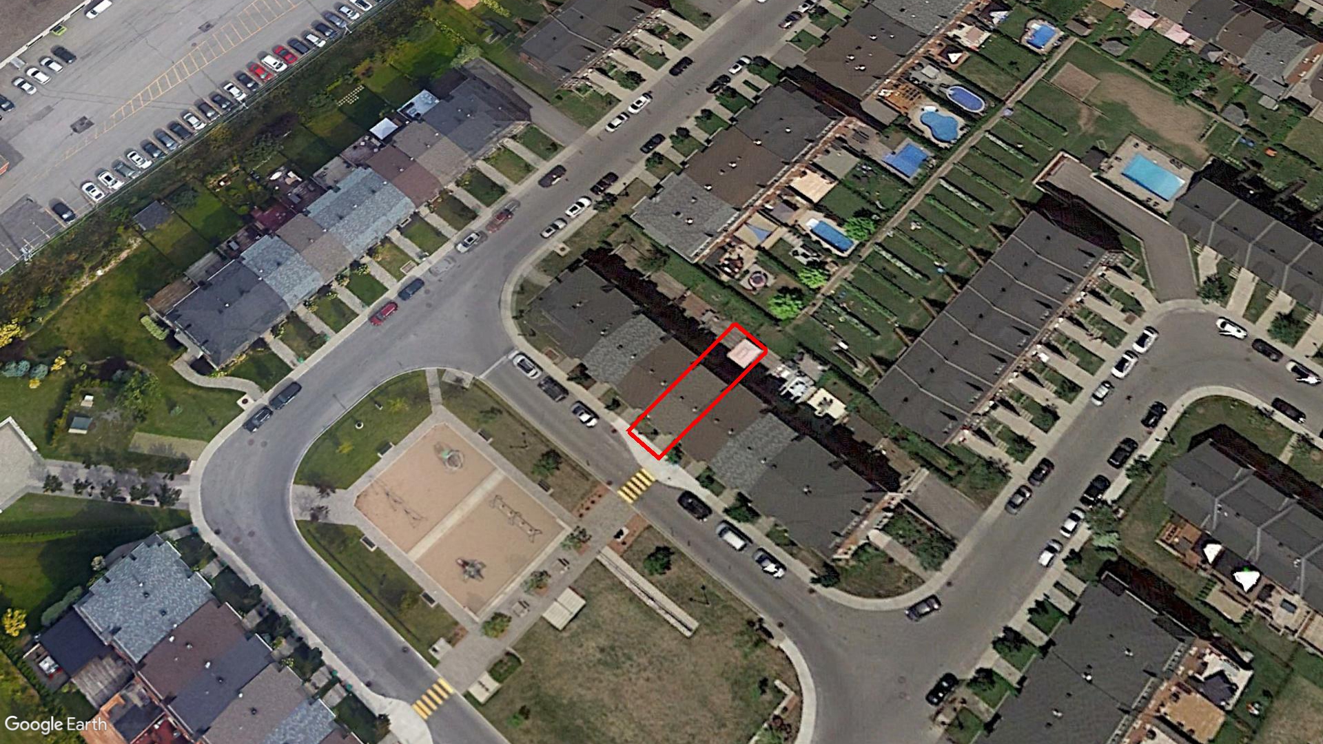 Tax Sale Montreal, Quebec - 051710-35