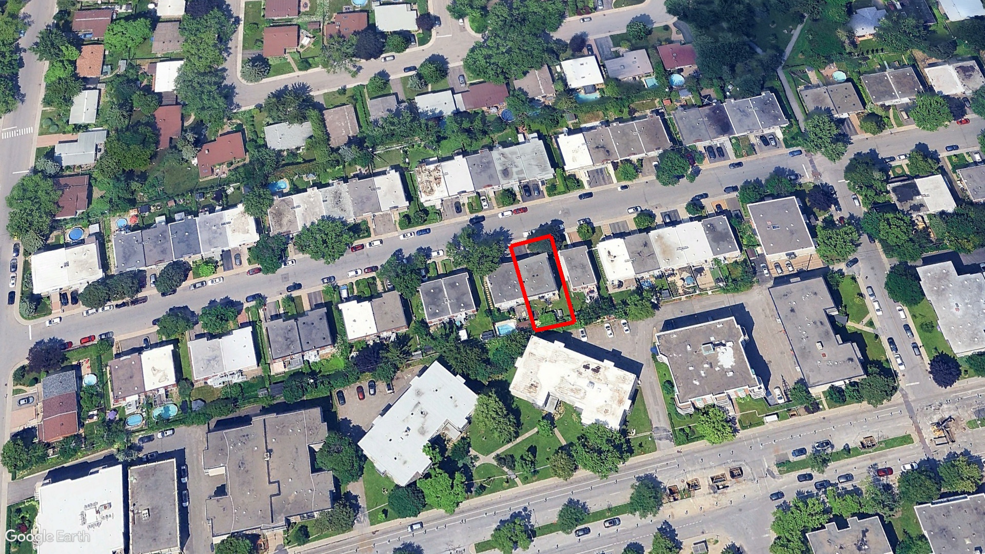 Tax Sale Montreal, Quebec - 020329-69