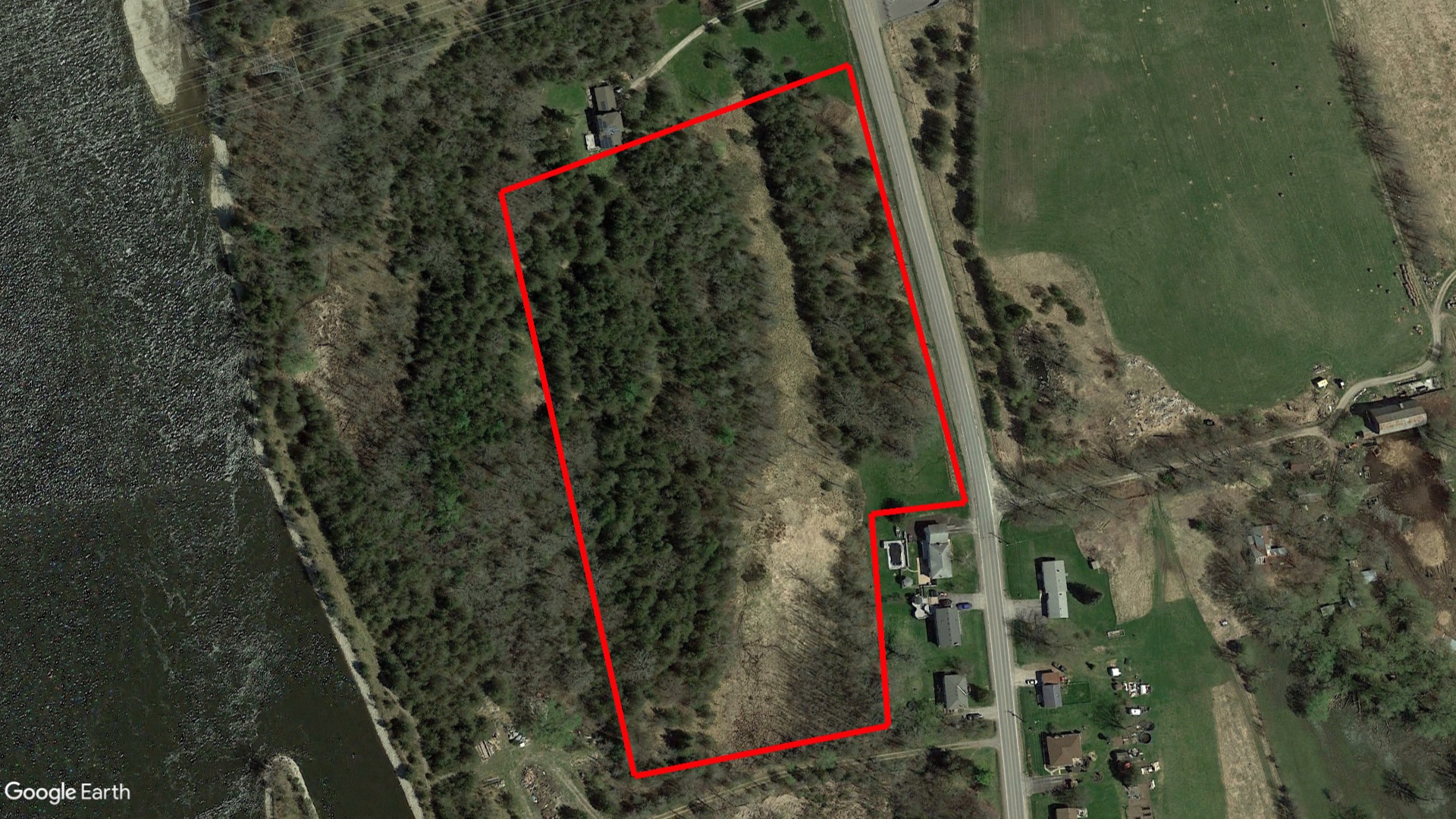 Tax Sale Quinte West, Ontario - 211-040-21201-0000