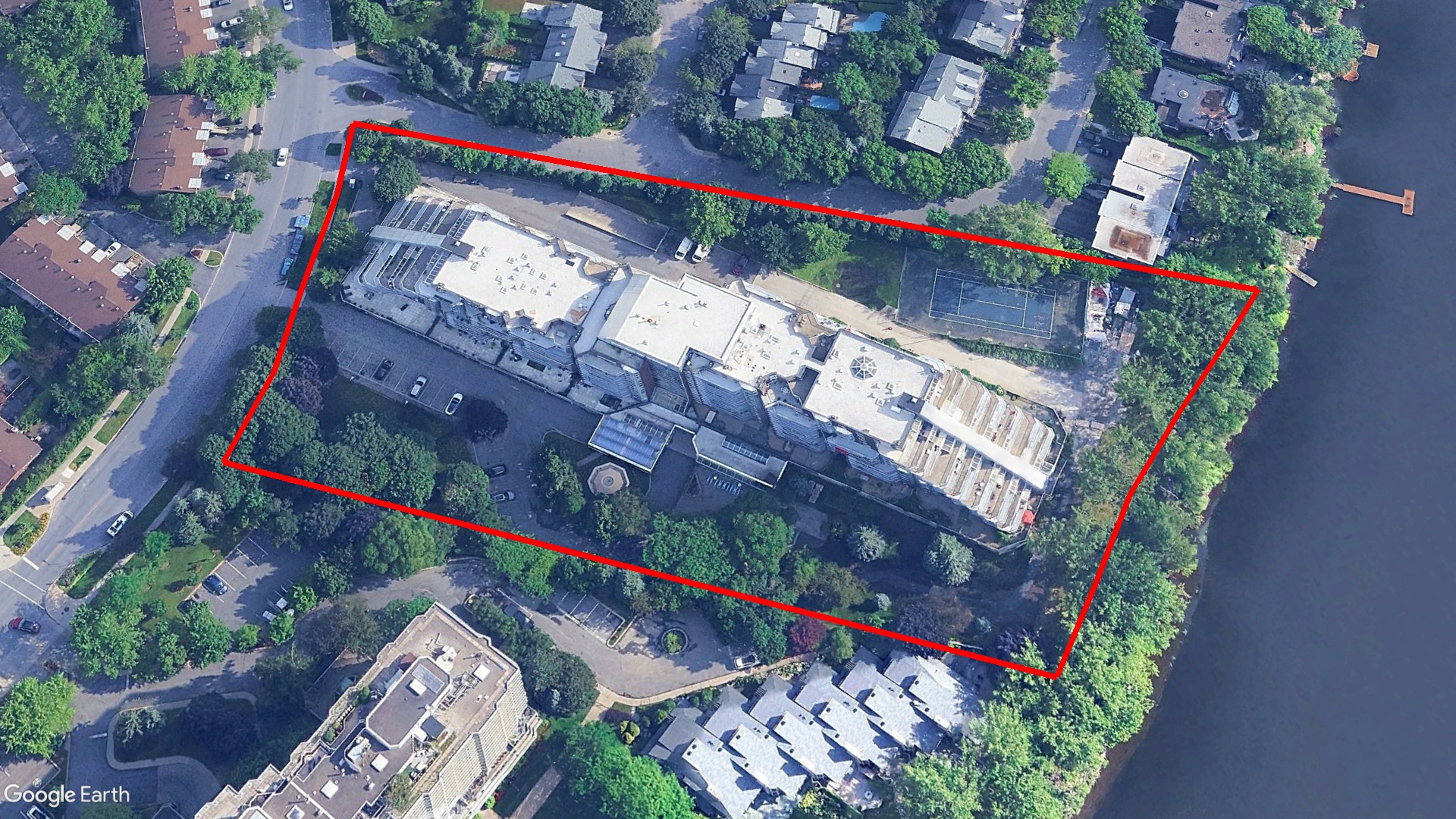 Tax Sale Montreal, Quebec - 010546-46