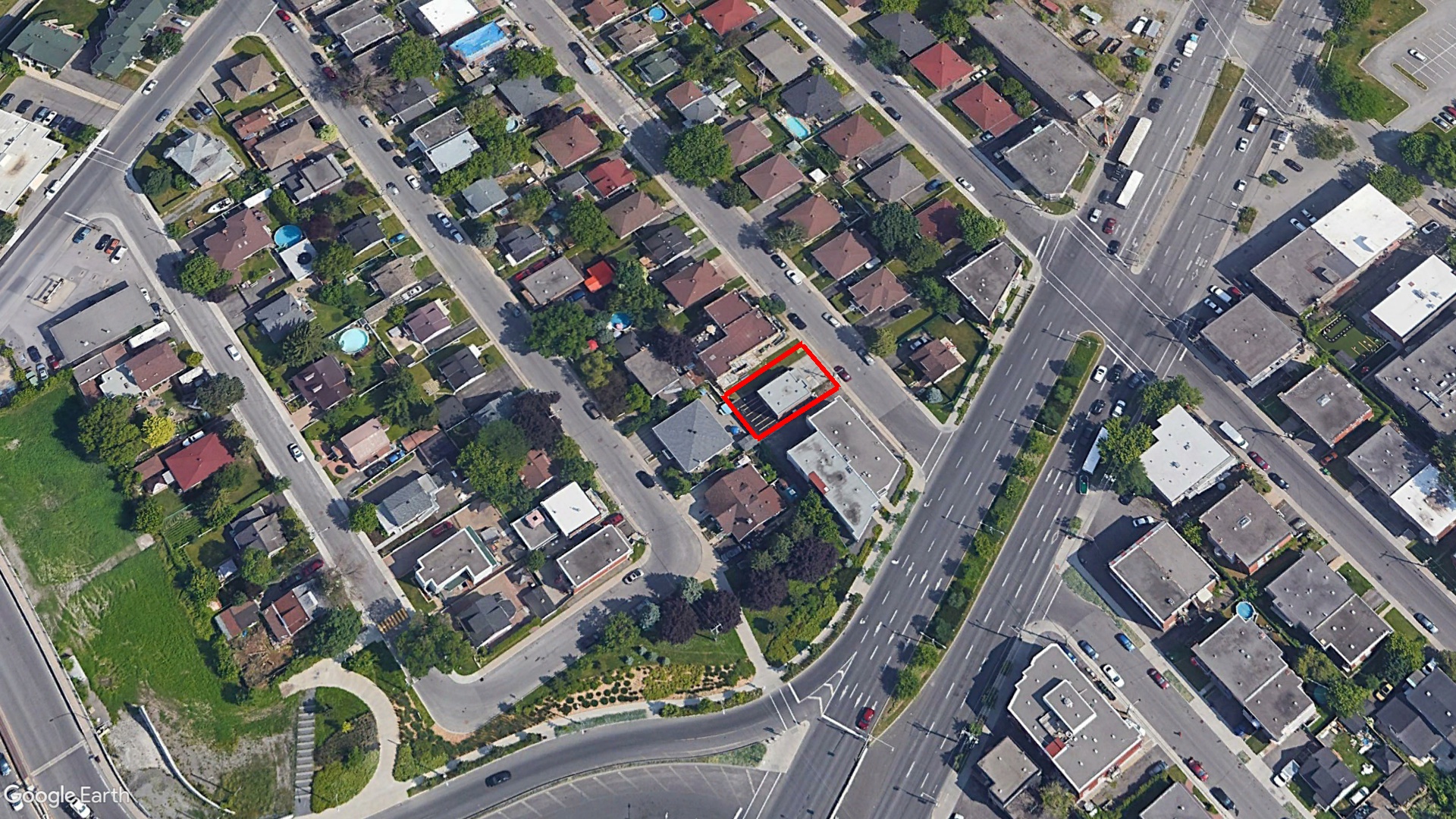 Tax Sale Montreal, Quebec - 020714-59