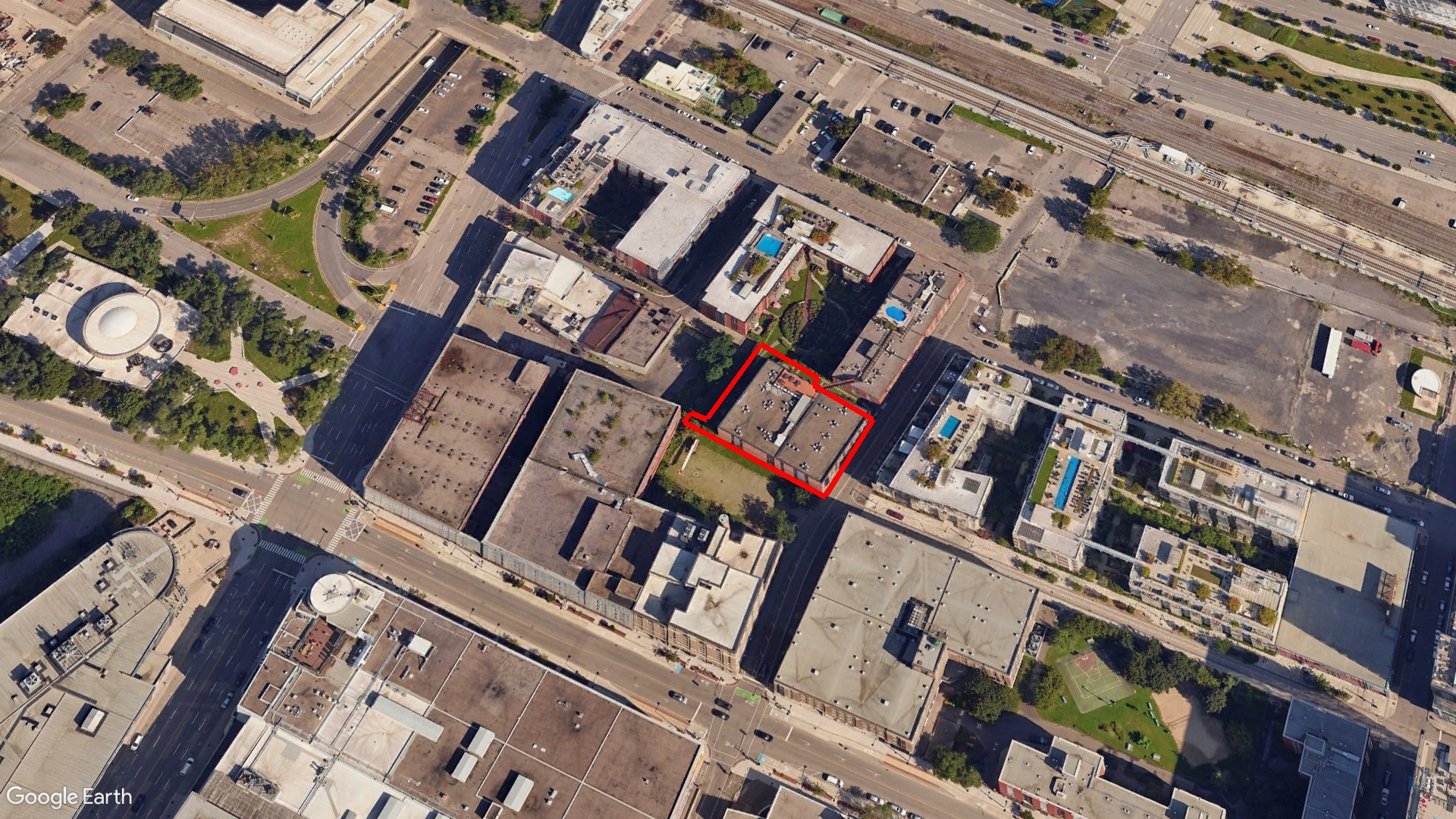 Tax Sale Montreal, Quebec - 120205-16