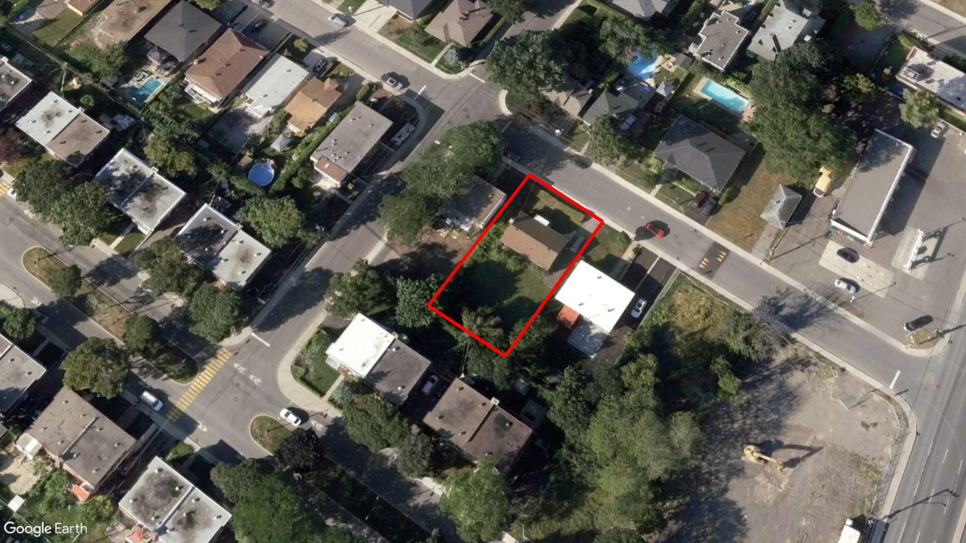 Tax Sale Montreal, Quebec - 040995-66