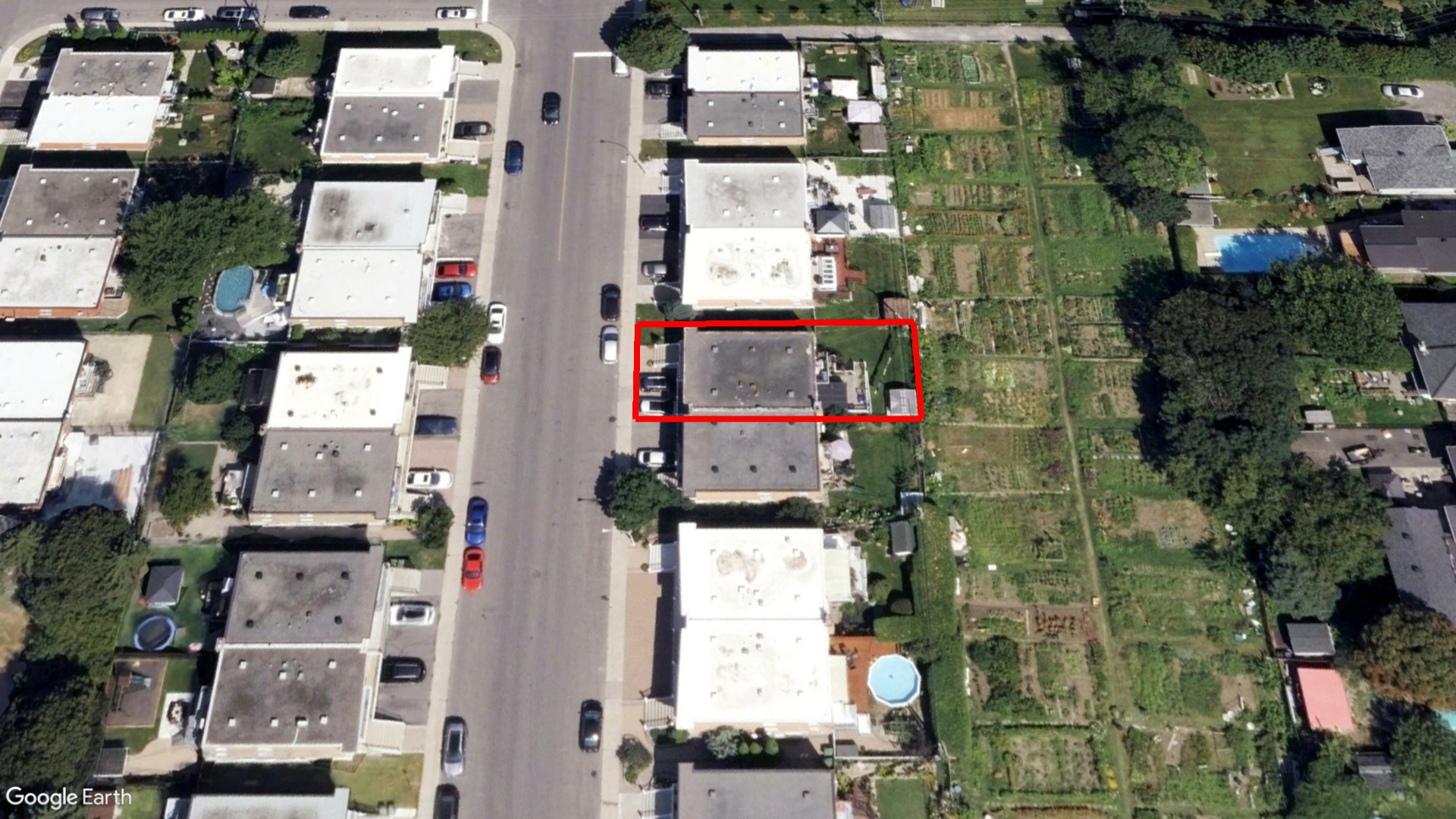 Tax Sale Montreal, Quebec - 040246-67