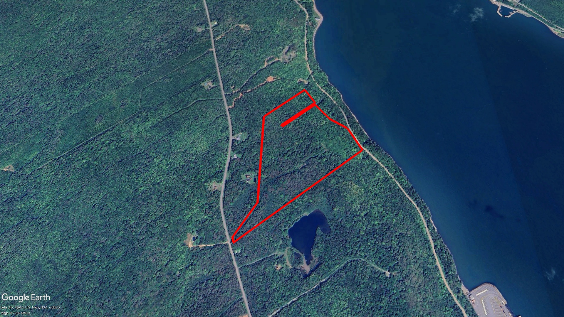 Tax Sale Digby, Nova Scotia - 02206285