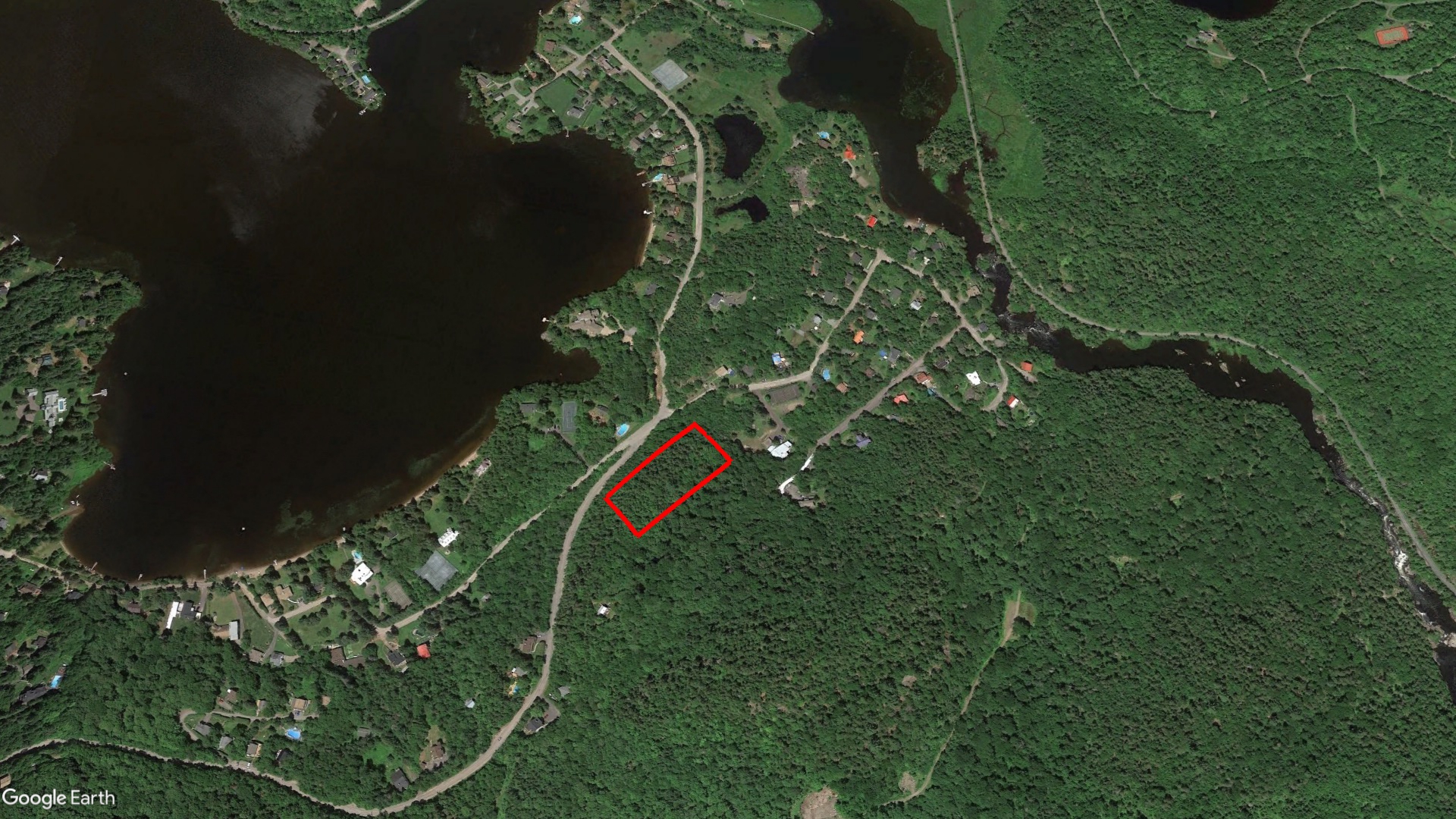 Tax Sale Des Laurentides, Quebec - 5495-28-0945