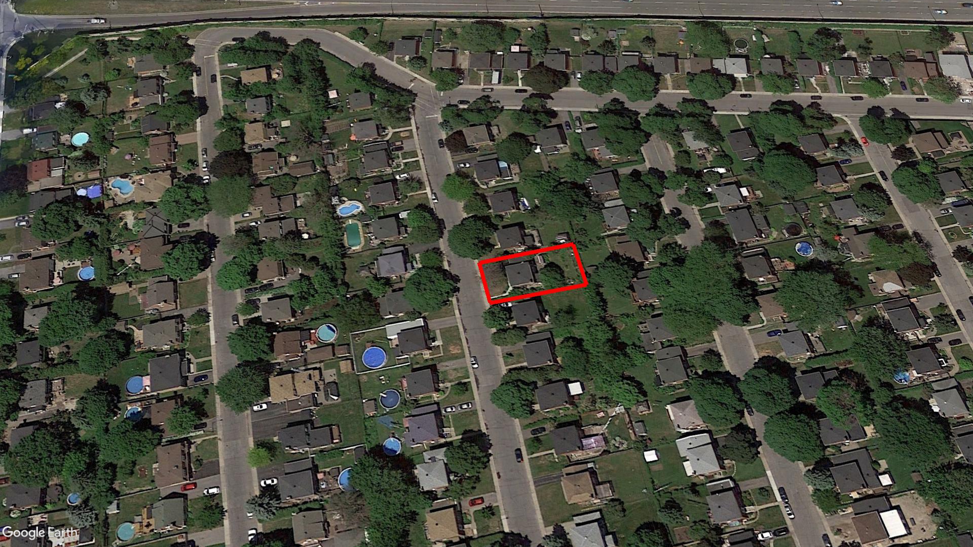 Tax Sale Montreal, Quebec - 050509-90