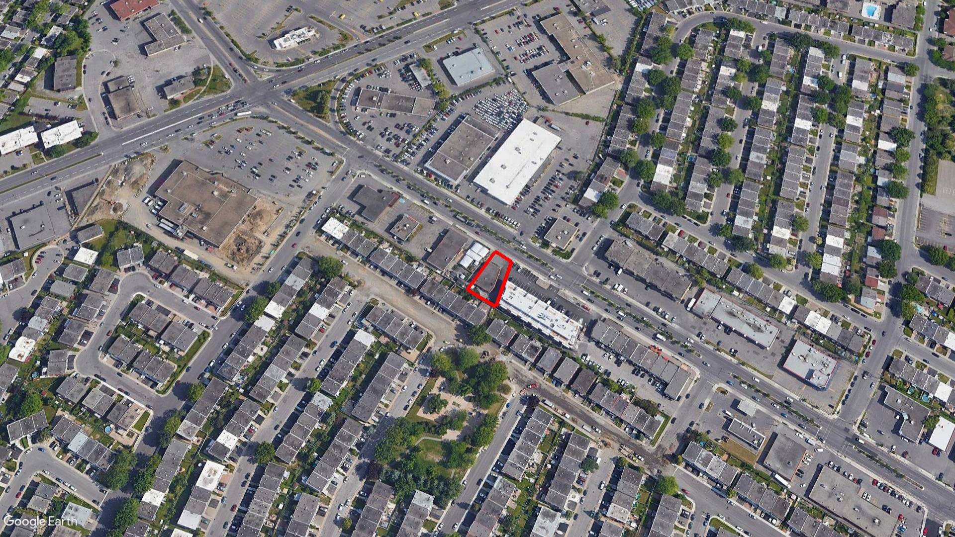 Tax Sale Montreal, Quebec - 040382-57