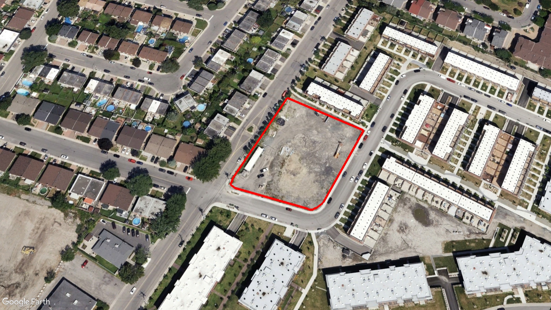 Tax Sale Montreal, Quebec - 052555-76