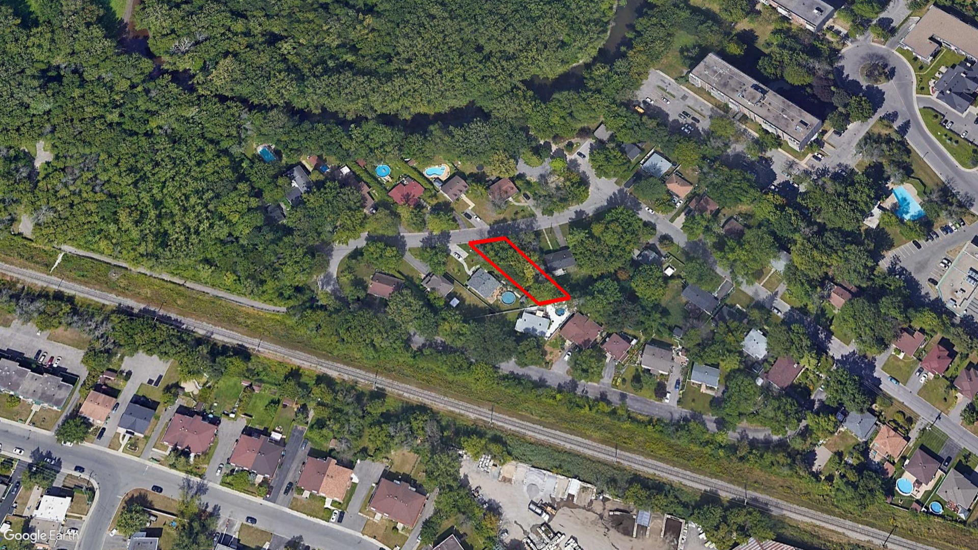 Tax Sale Montreal, Quebec - 040758-25