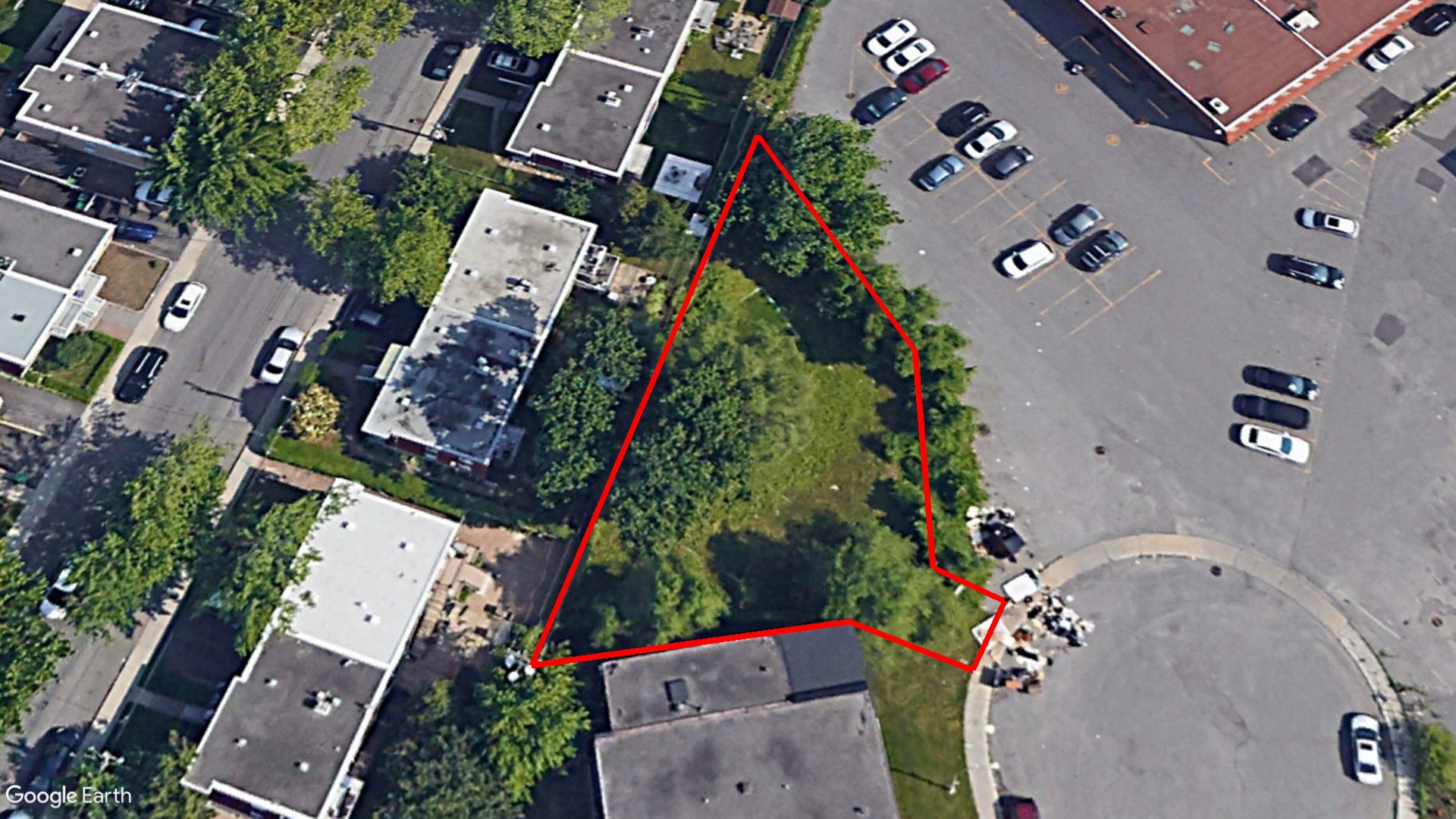 Tax Sale Montreal, Quebec - 040271-67