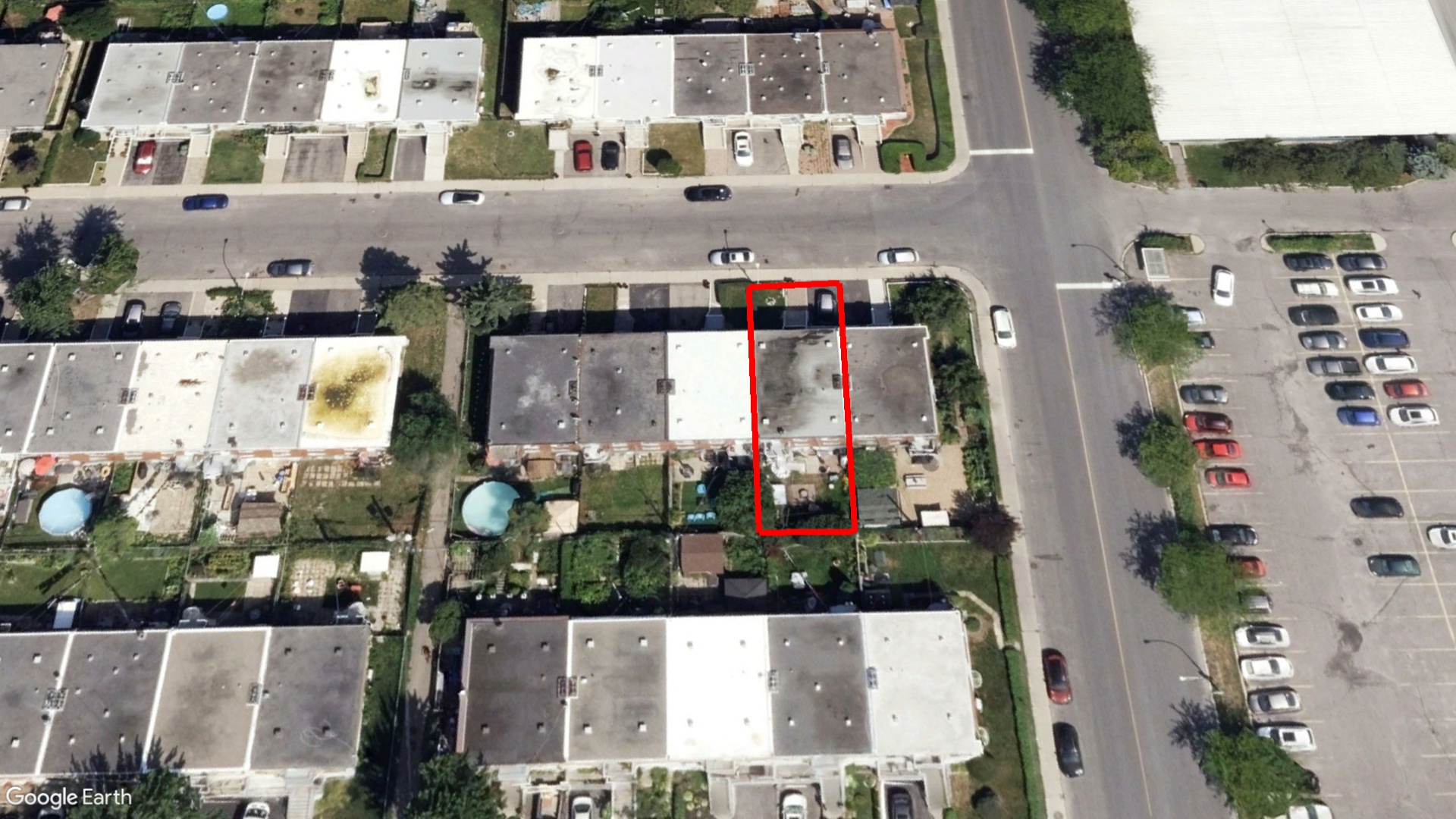 Tax Sale Montreal, Quebec - 040378-64