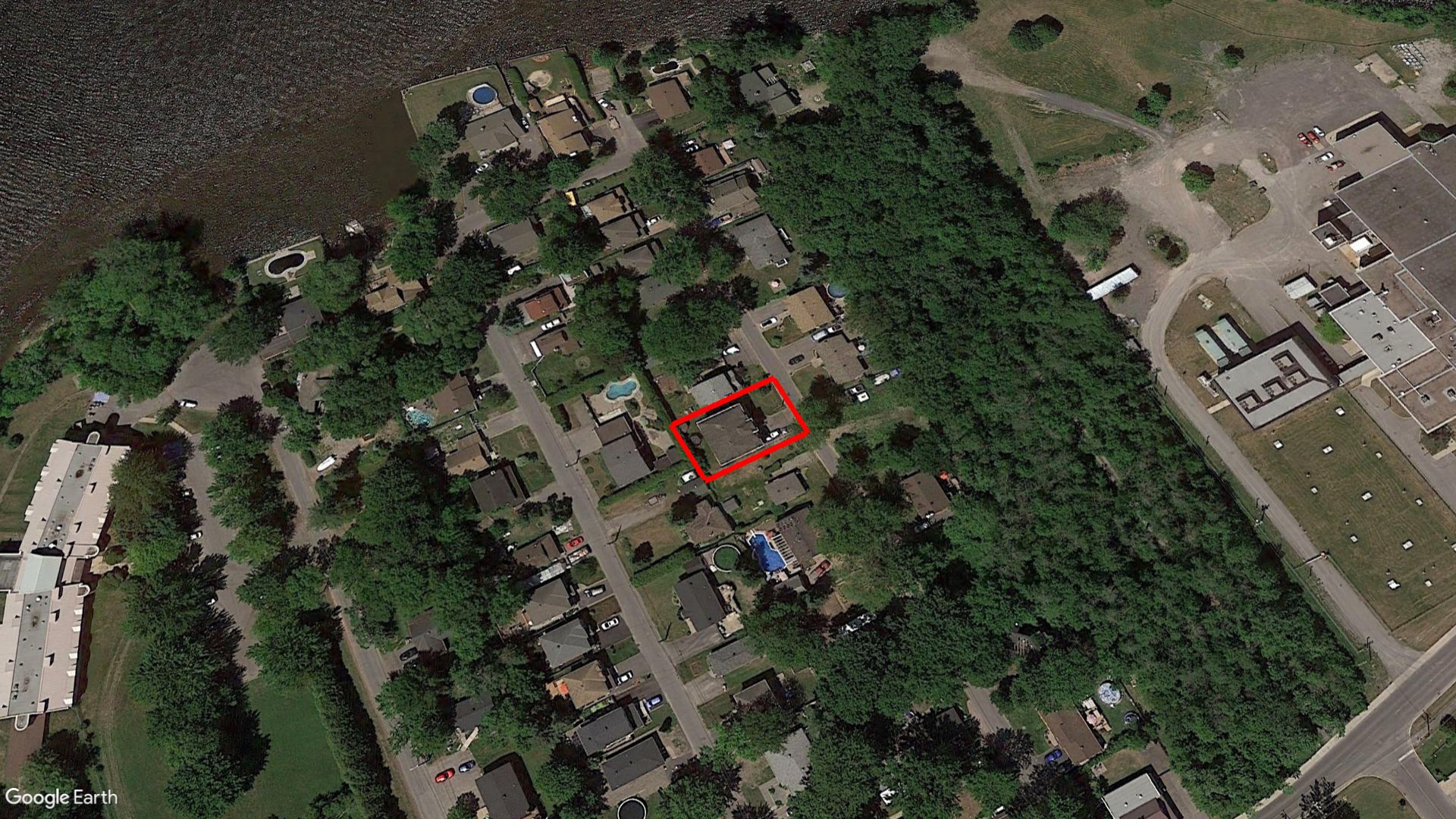 Tax Sale Montreal, Quebec - 051431-47